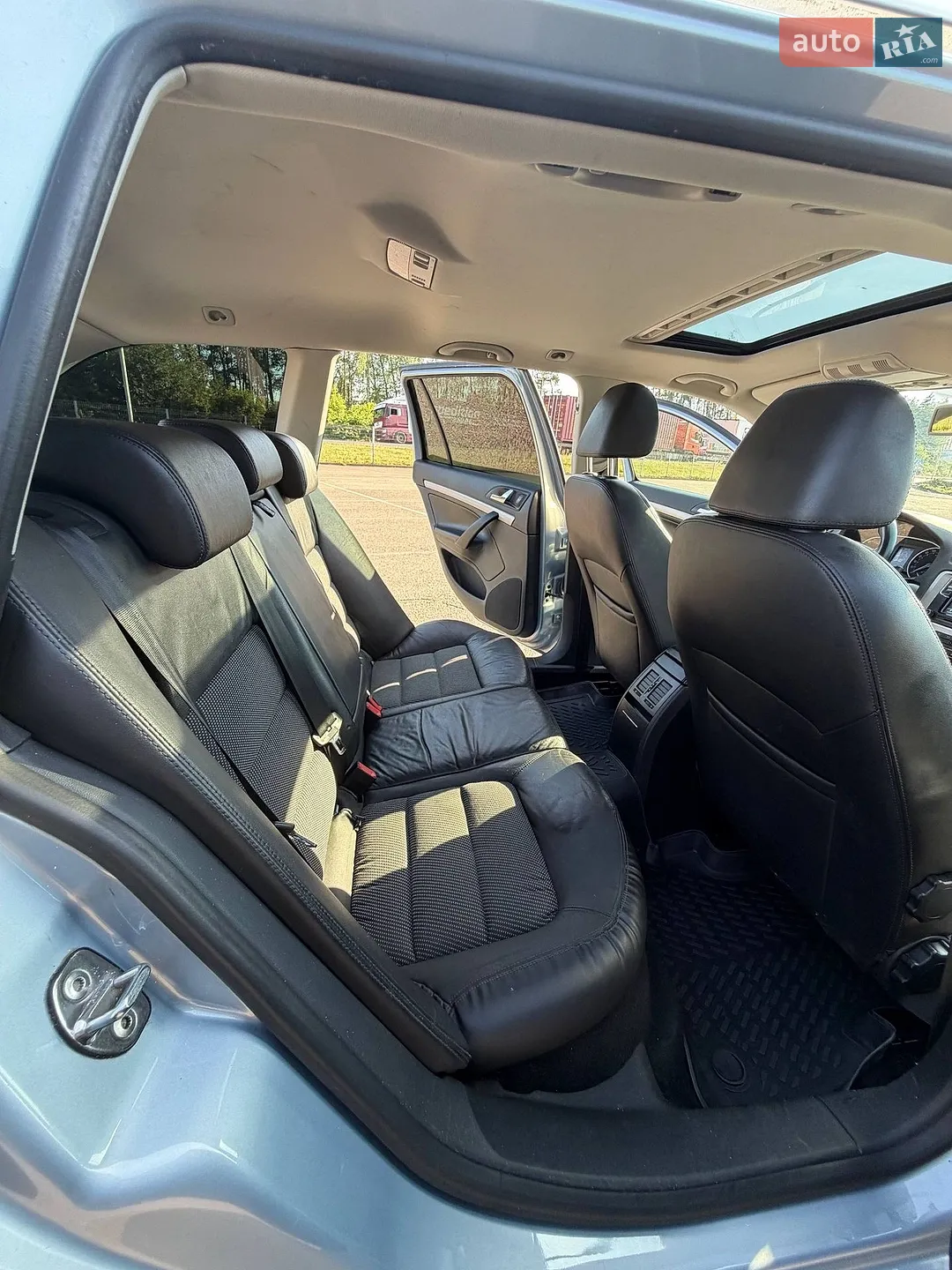 2011 Skoda Octavia - мініатюра 21
