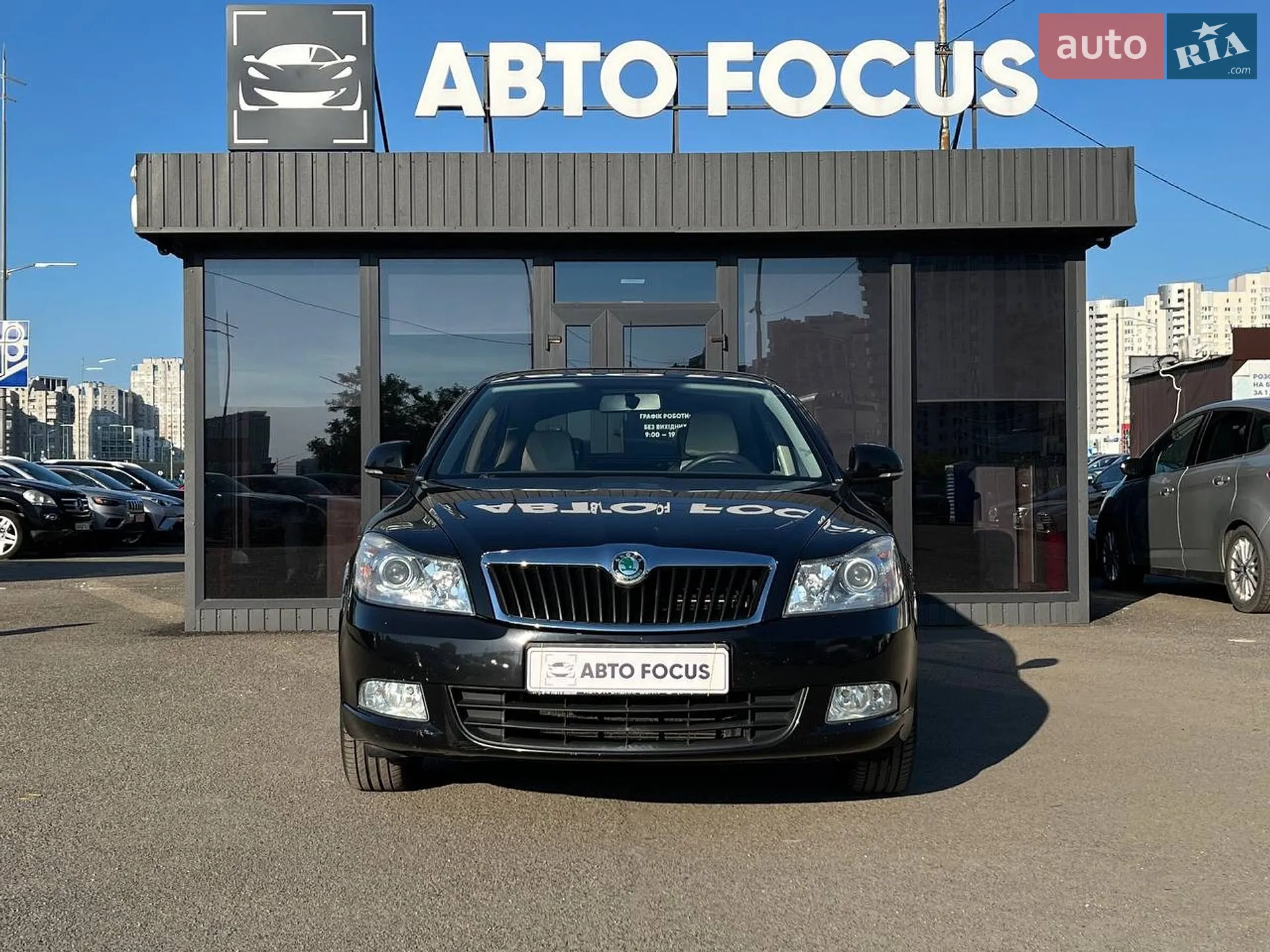 2010 Skoda Octavia - мініатюра 3