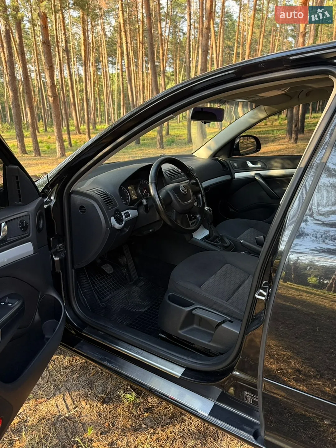 2010 Skoda Octavia - мініатюра 7