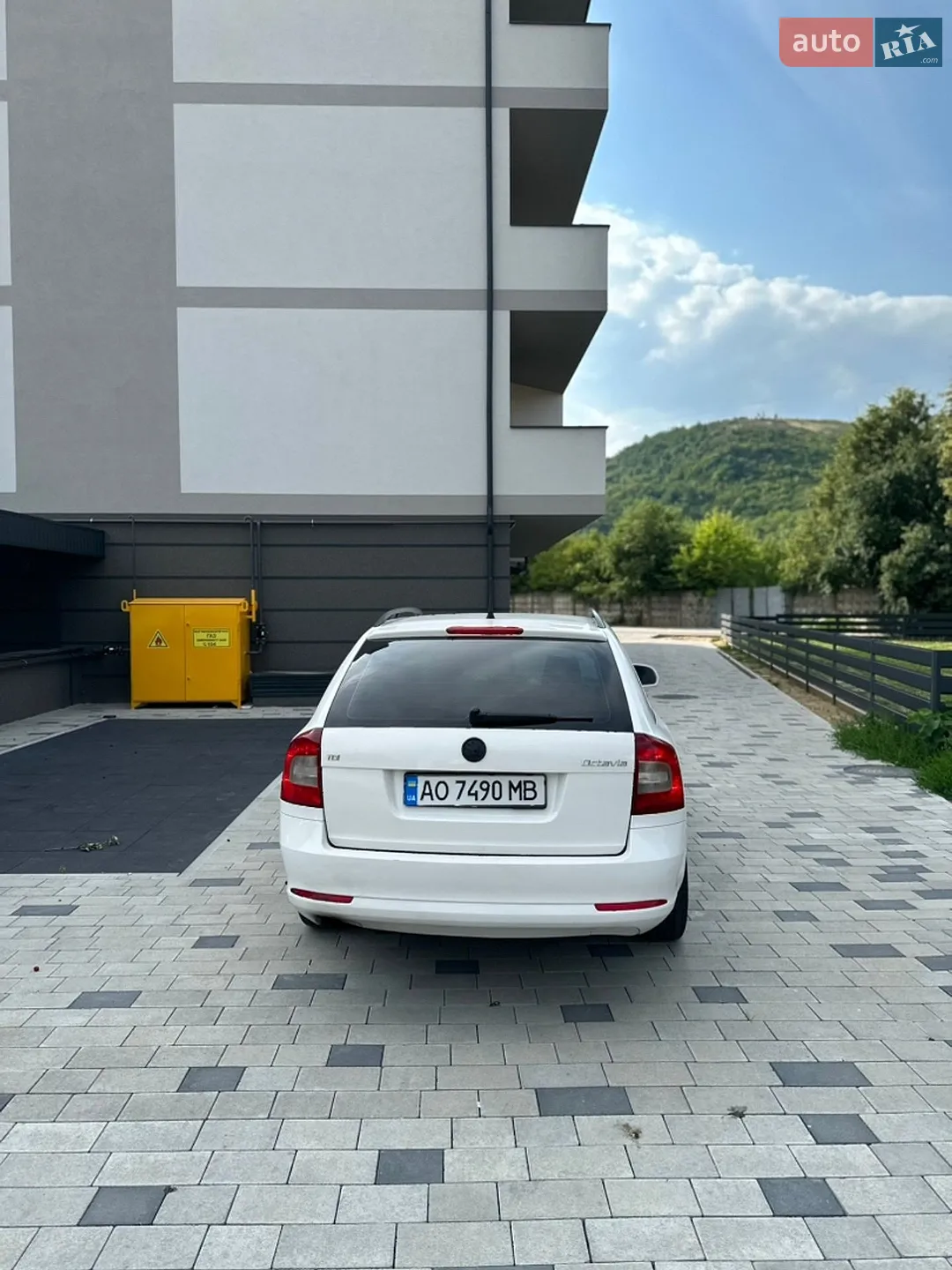 2010 Skoda Octavia - мініатюра 7