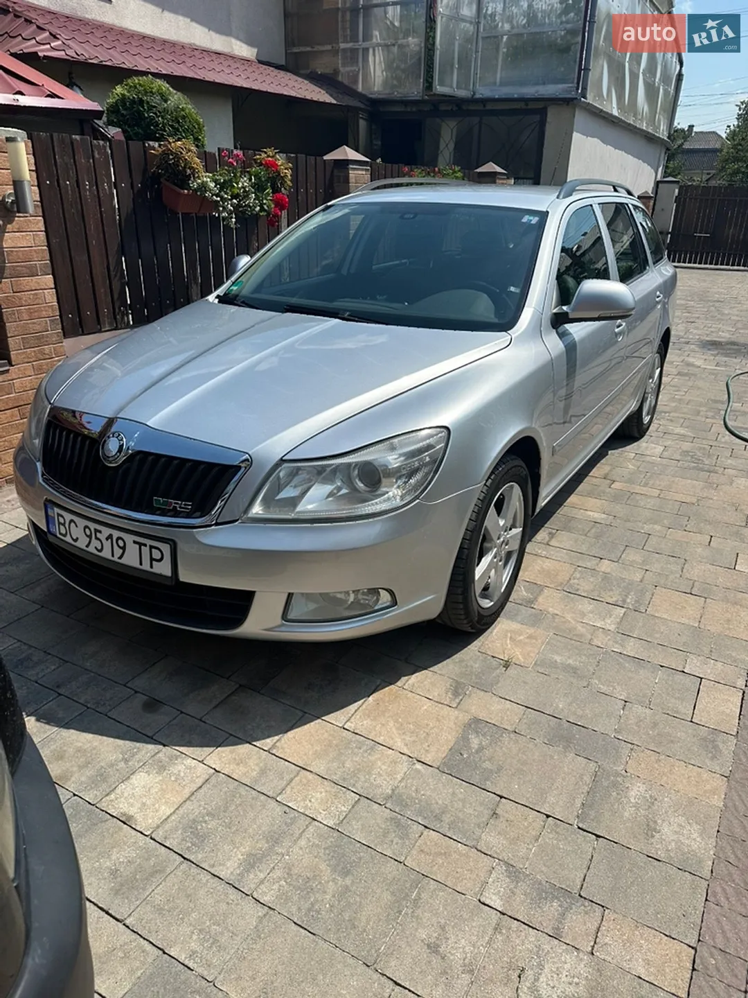 2010 Skoda Octavia - фото 1