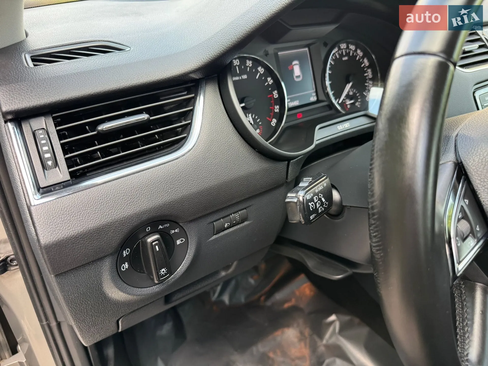 2013 Skoda Octavia - мініатюра 27