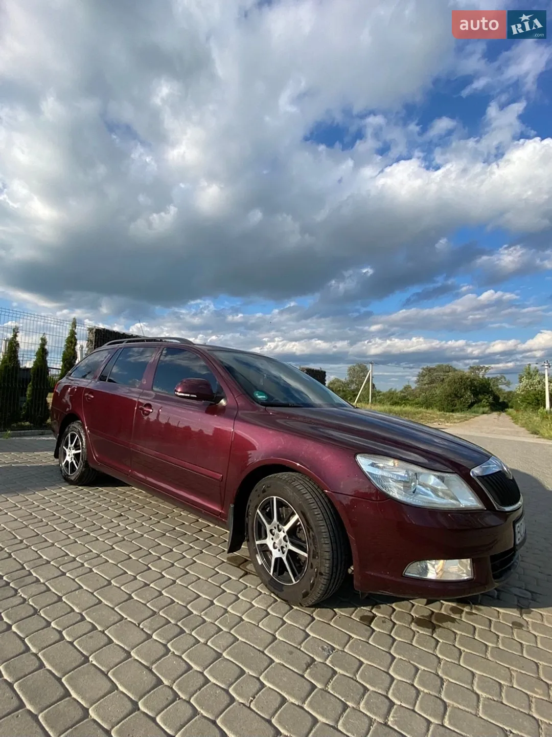 2010 Skoda Octavia - мініатюра 8