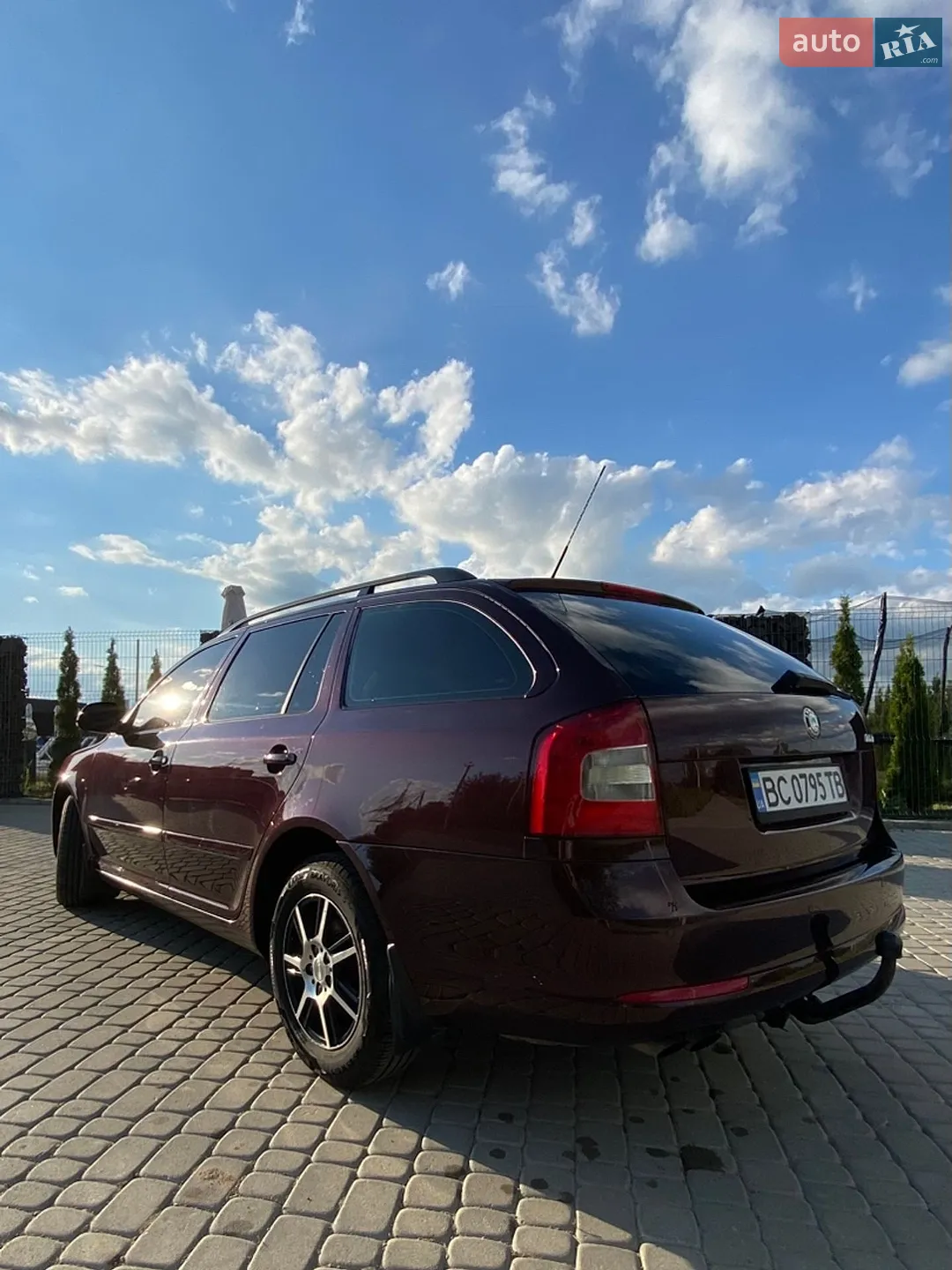 2010 Skoda Octavia - мініатюра 12