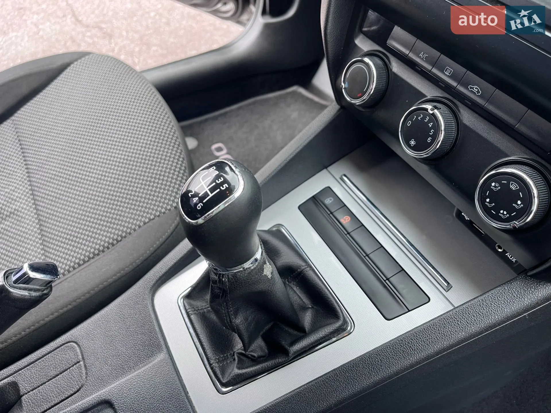 2014 Skoda Octavia - мініатюра 63