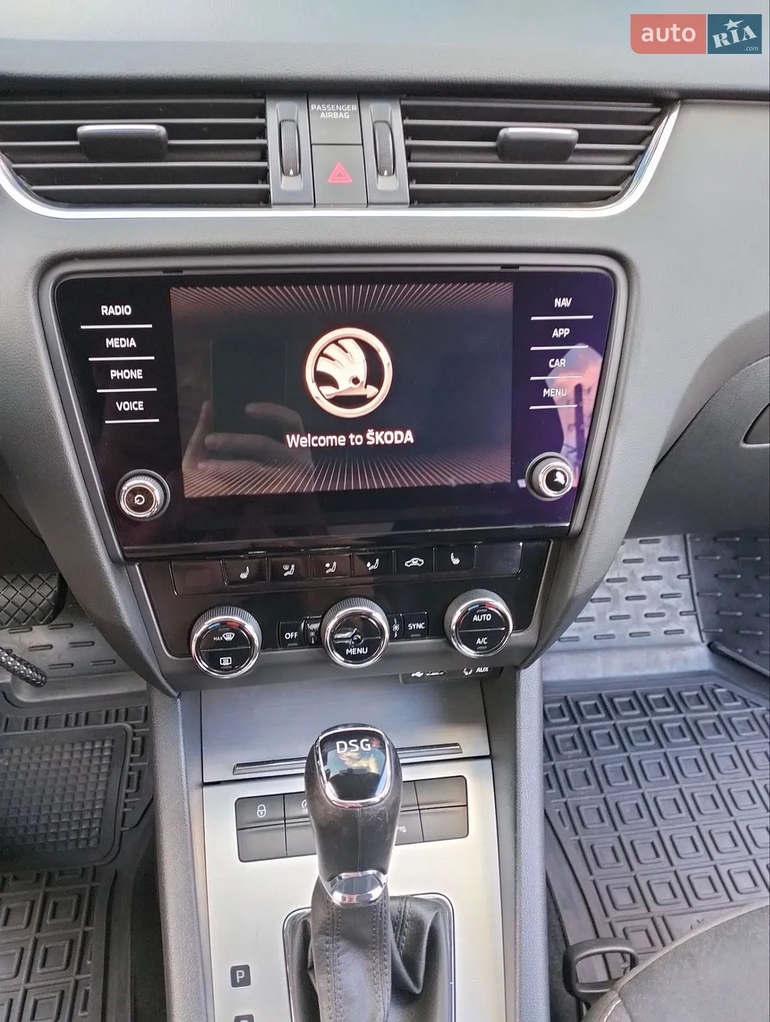 2017 Skoda Octavia - мініатюра 27