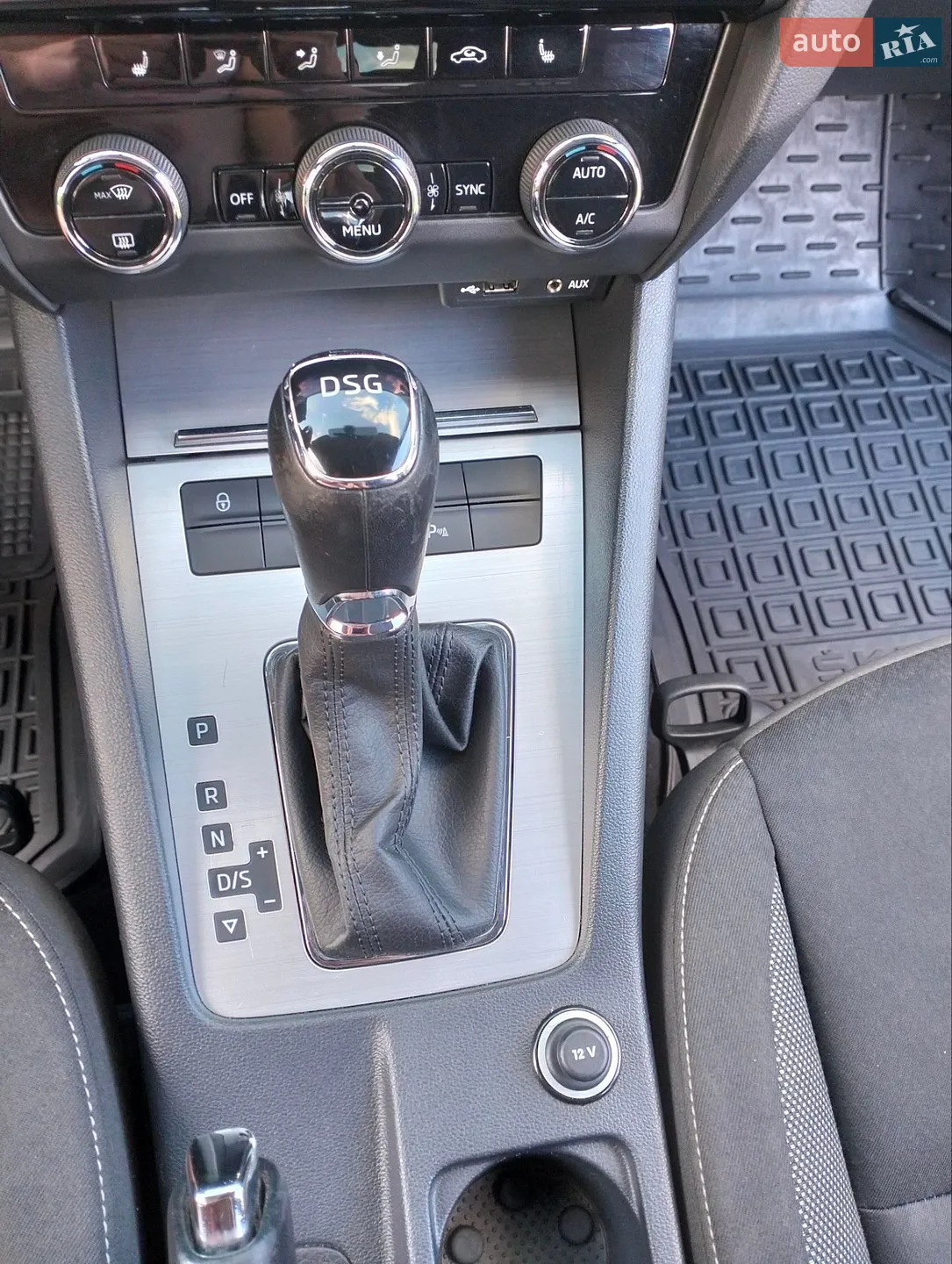 2017 Skoda Octavia - мініатюра 29