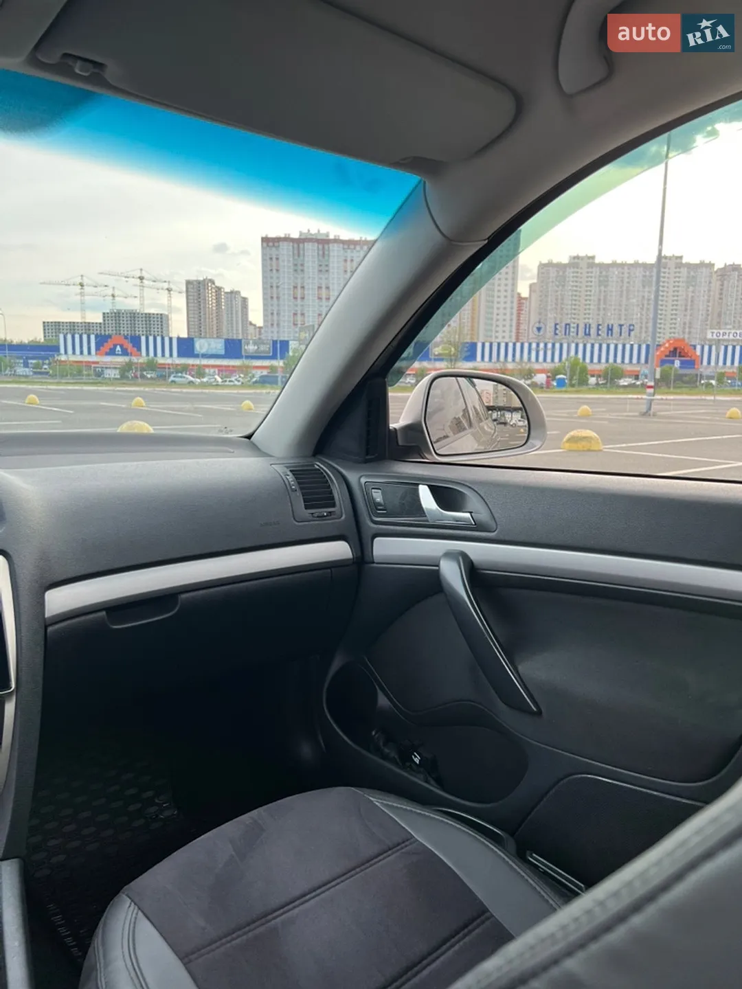2011 Skoda Octavia - мініатюра 12