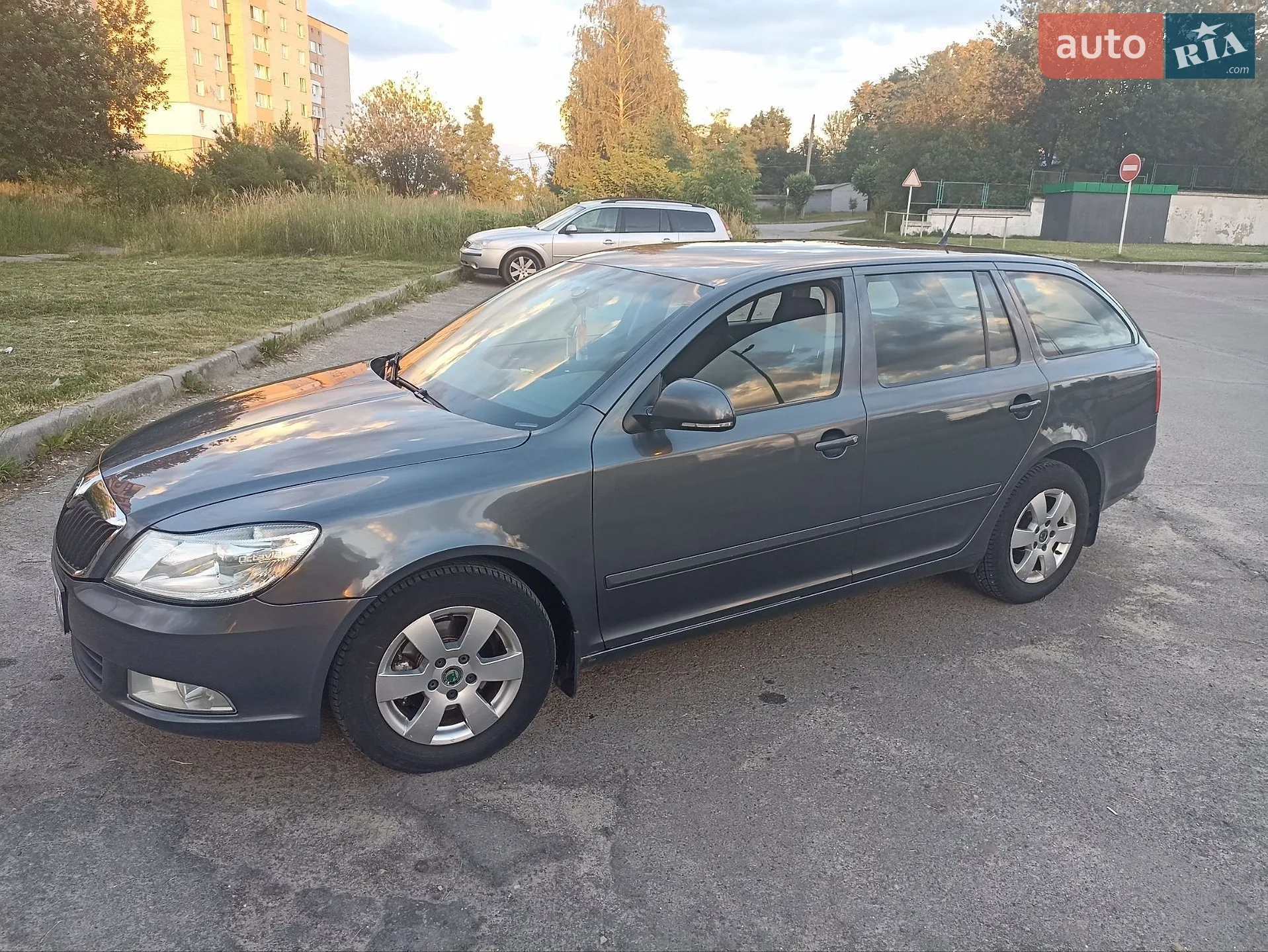 2010 Skoda Octavia - мініатюра 9