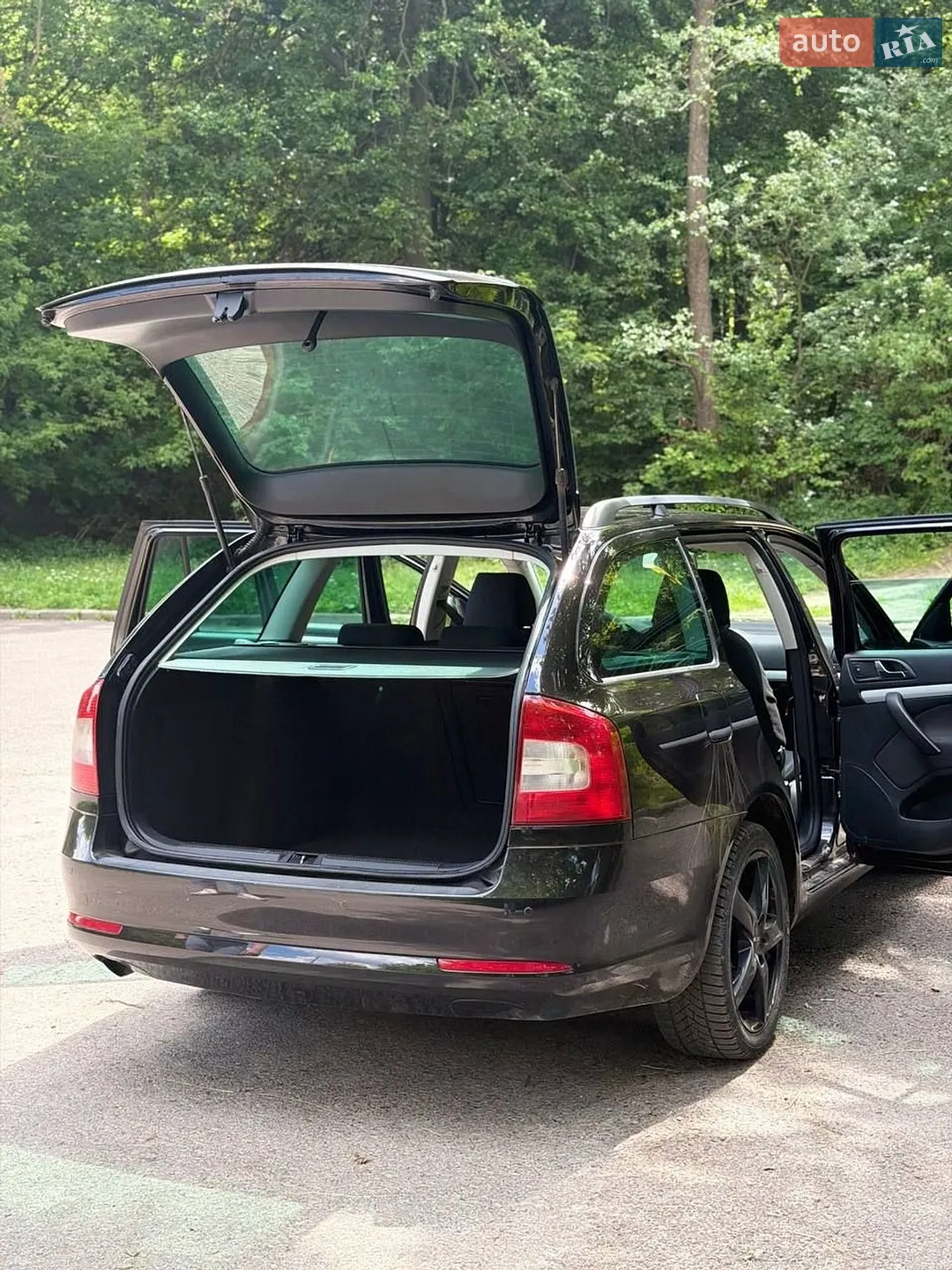 2010 Skoda Octavia - мініатюра 20