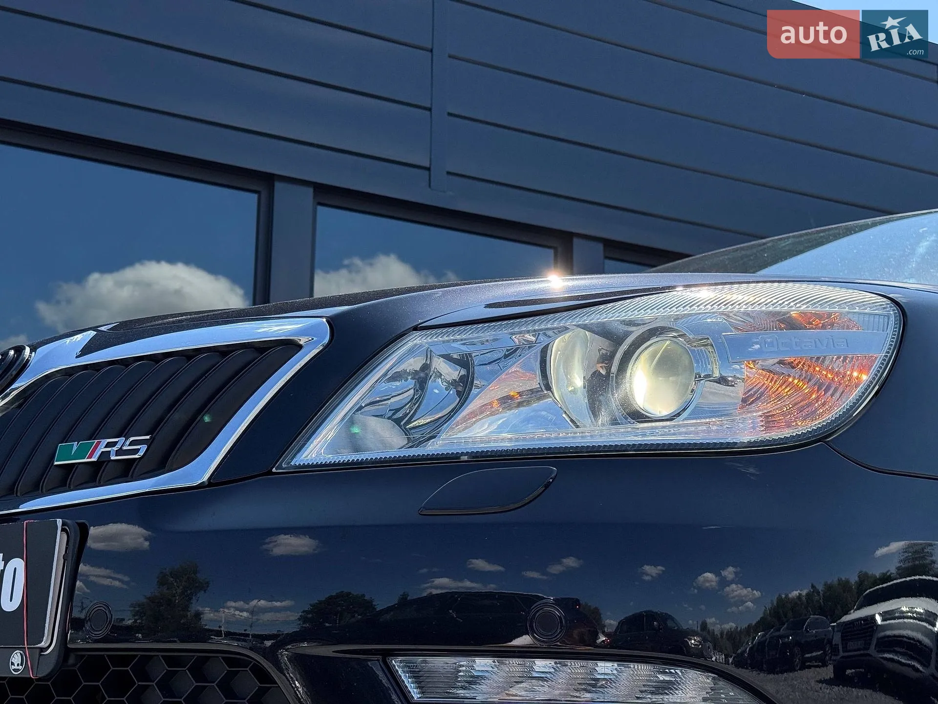 2011 Skoda Octavia - мініатюра 8