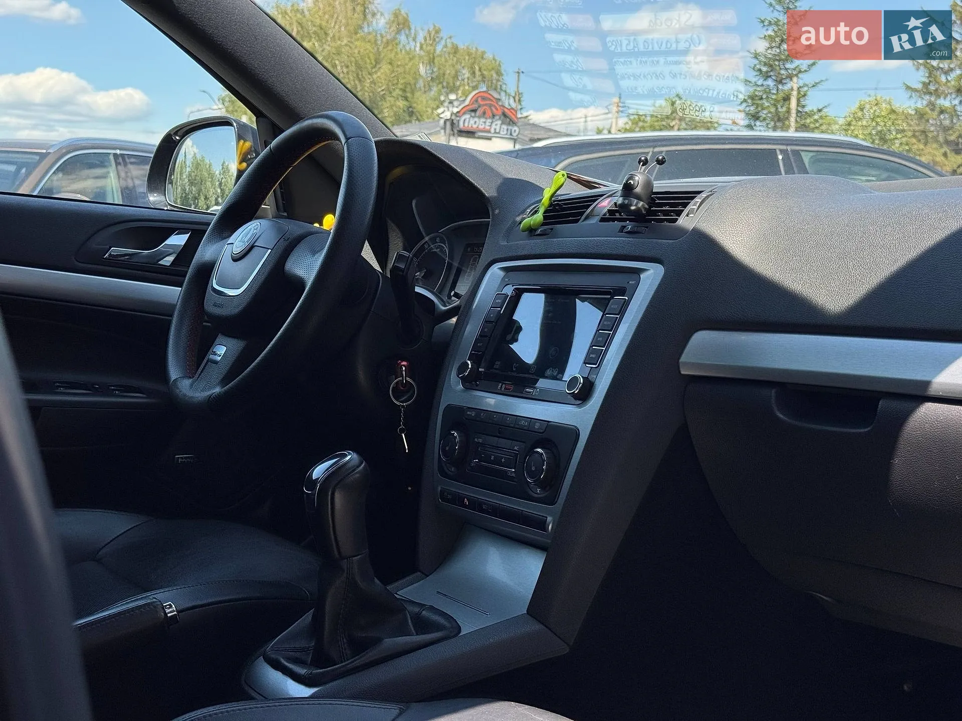 2011 Skoda Octavia - мініатюра 72