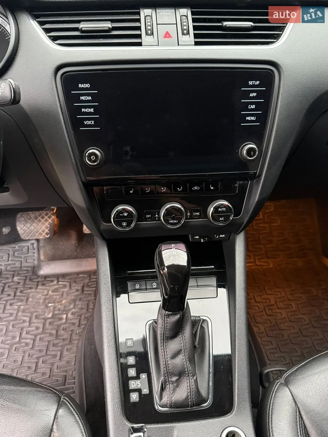 2017 Skoda Octavia - мініатюра 52