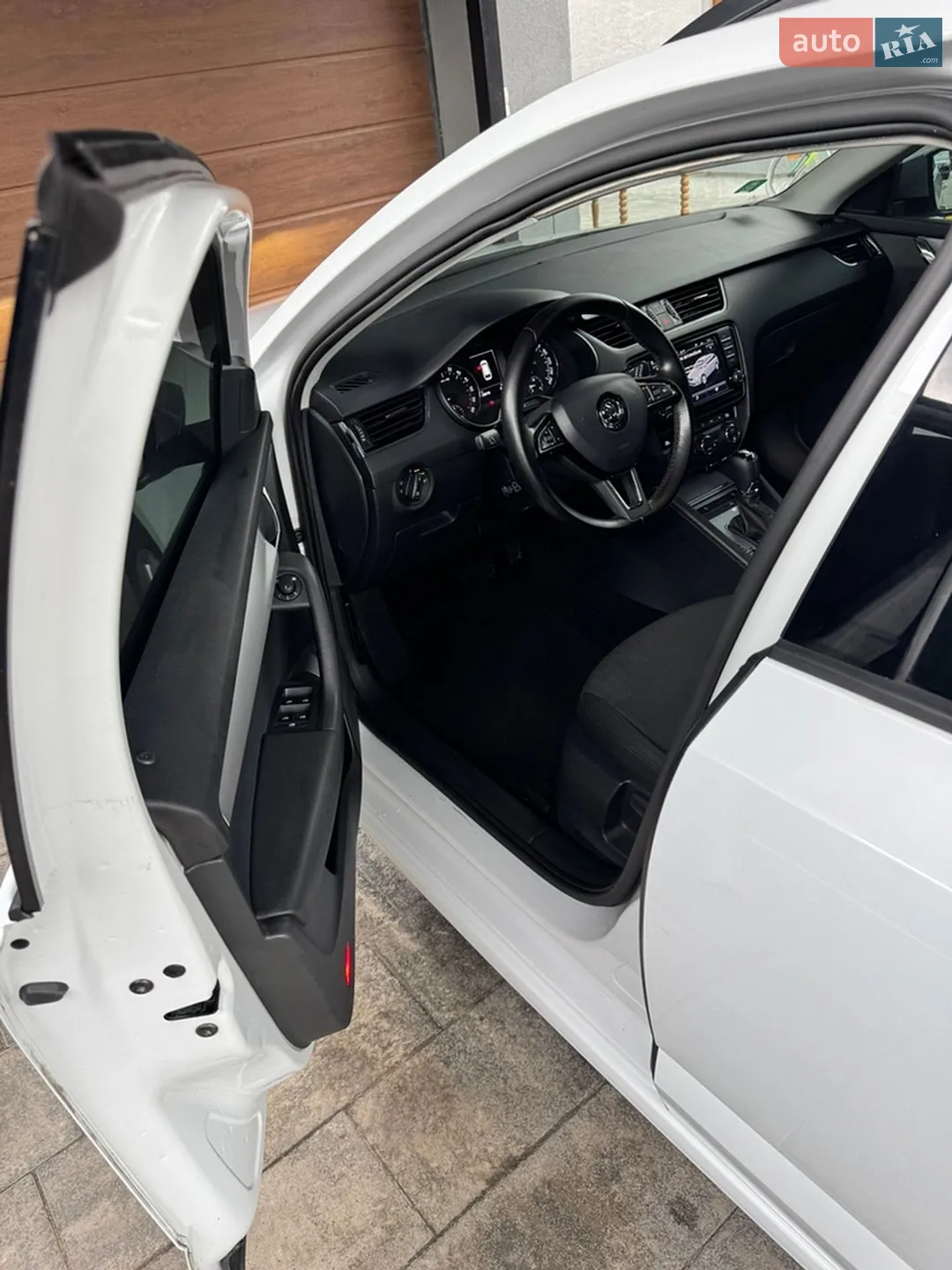 2015 Skoda Octavia - мініатюра 27