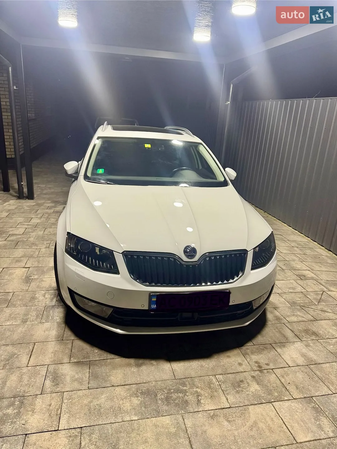 2015 Skoda Octavia - фото 1
