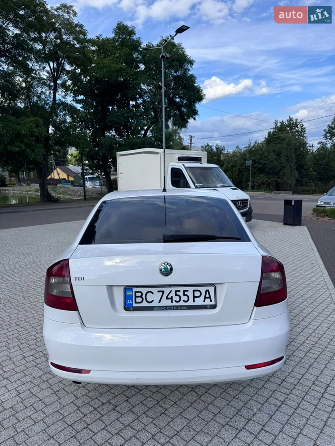 2011 Skoda Octavia - мініатюра 4