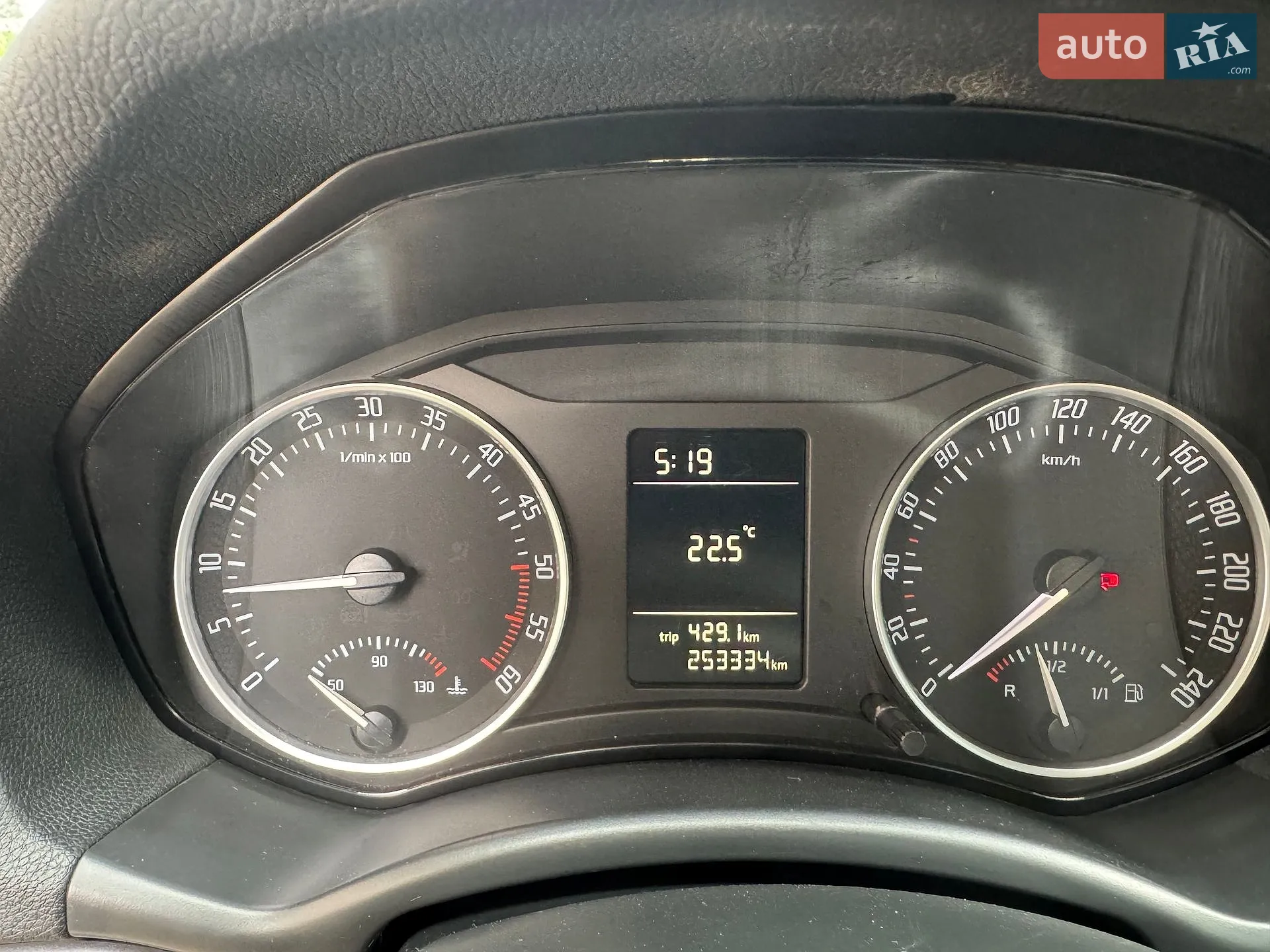 2011 Skoda Octavia - мініатюра 11