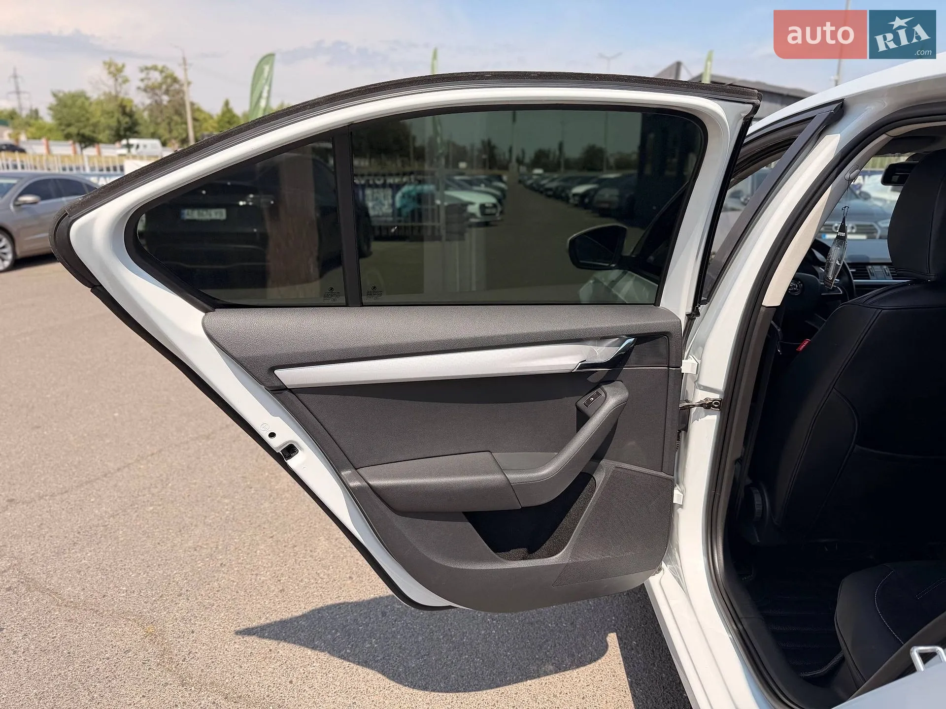 2014 Skoda Octavia - мініатюра 48