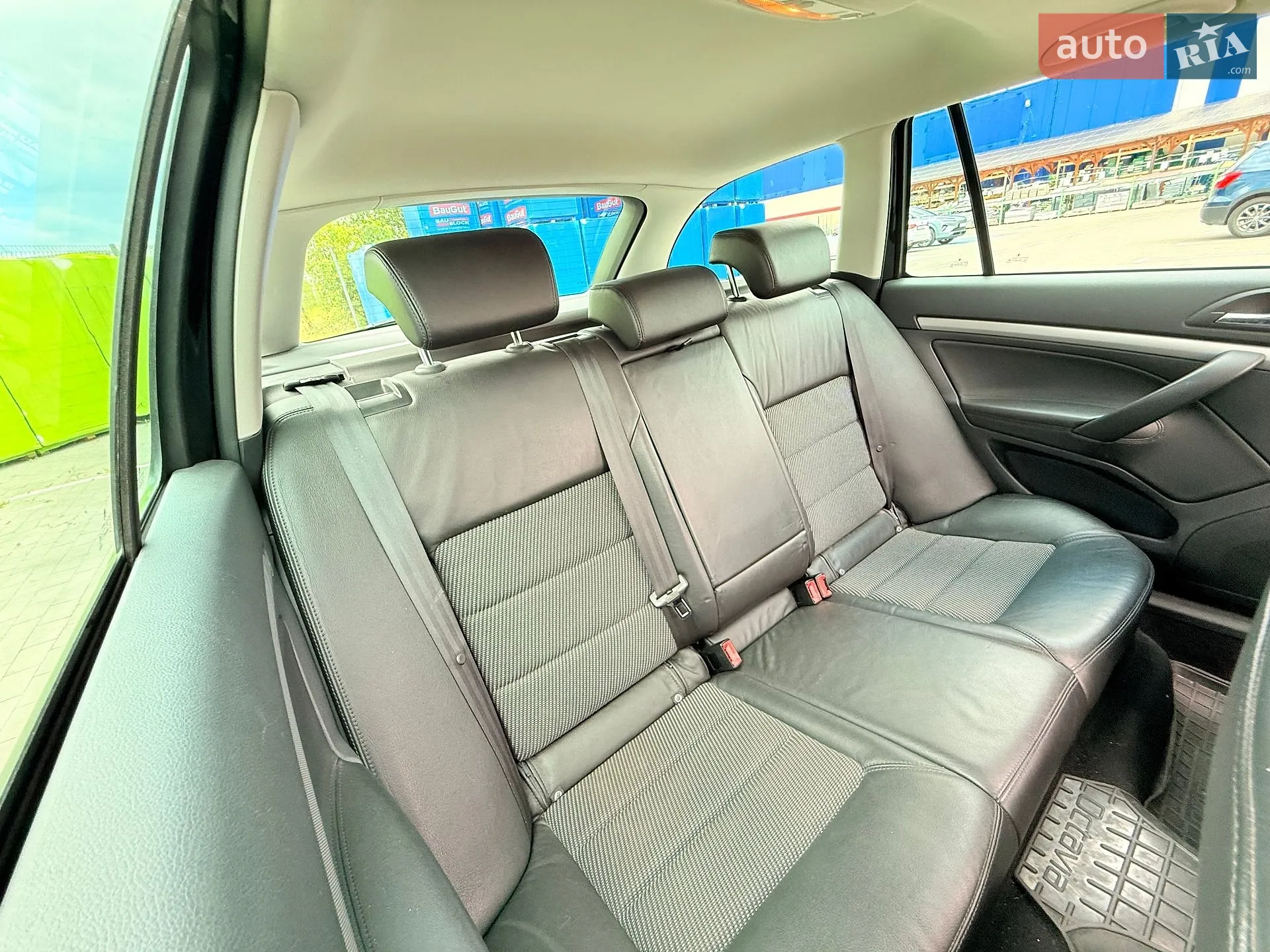 2010 Skoda Octavia - мініатюра 54