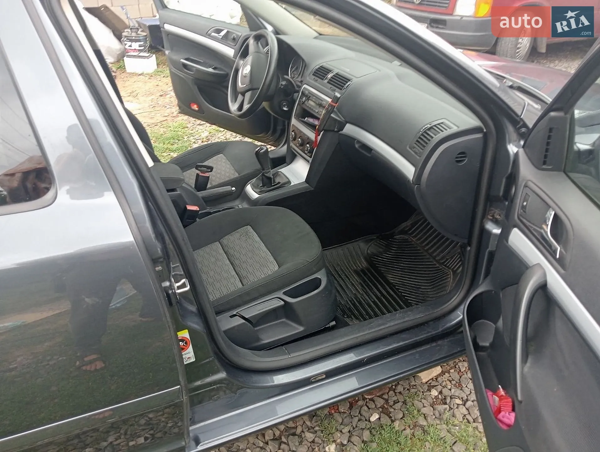 2010 Skoda Octavia - мініатюра 7