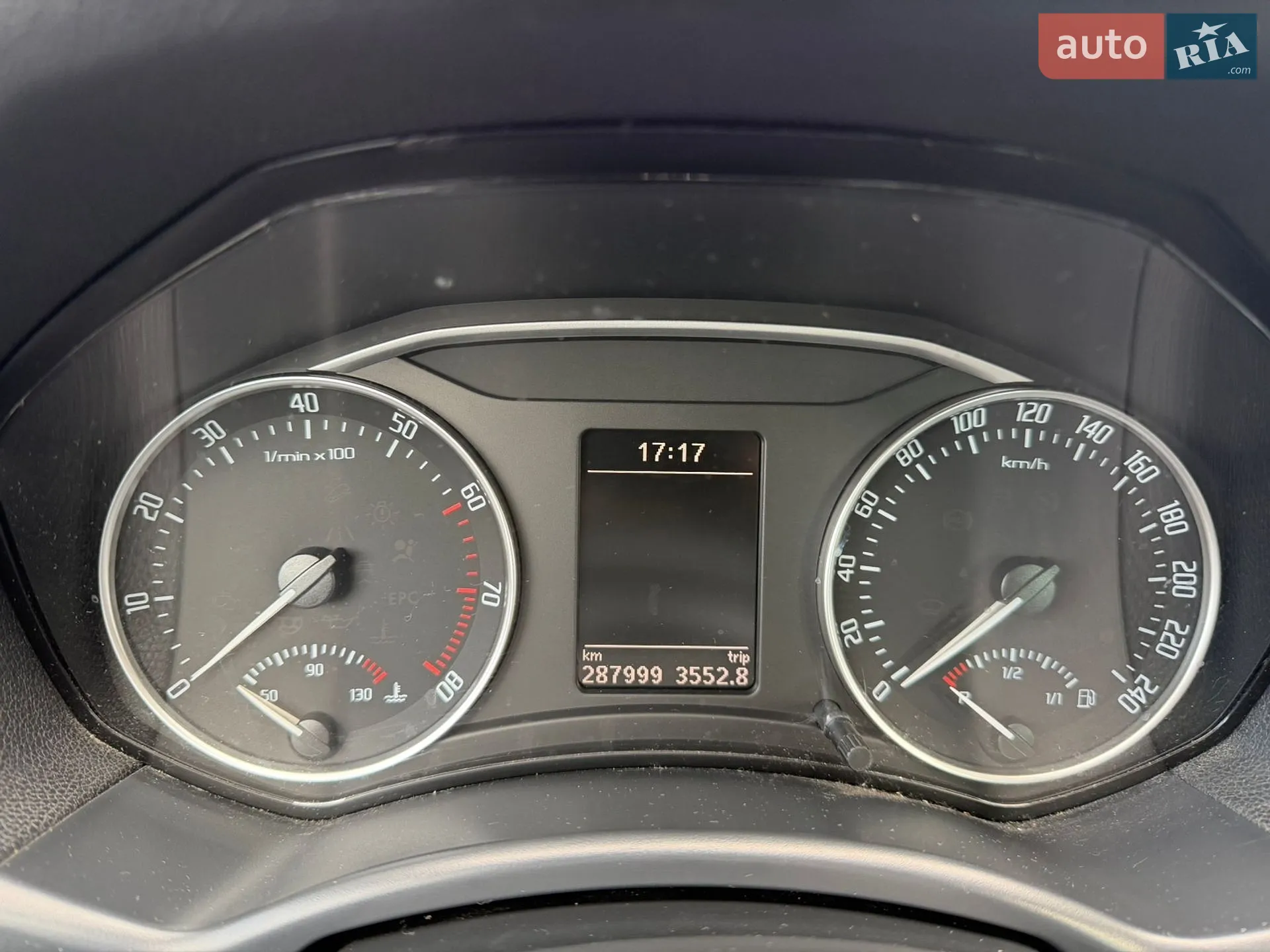 2011 Skoda Octavia - мініатюра 12