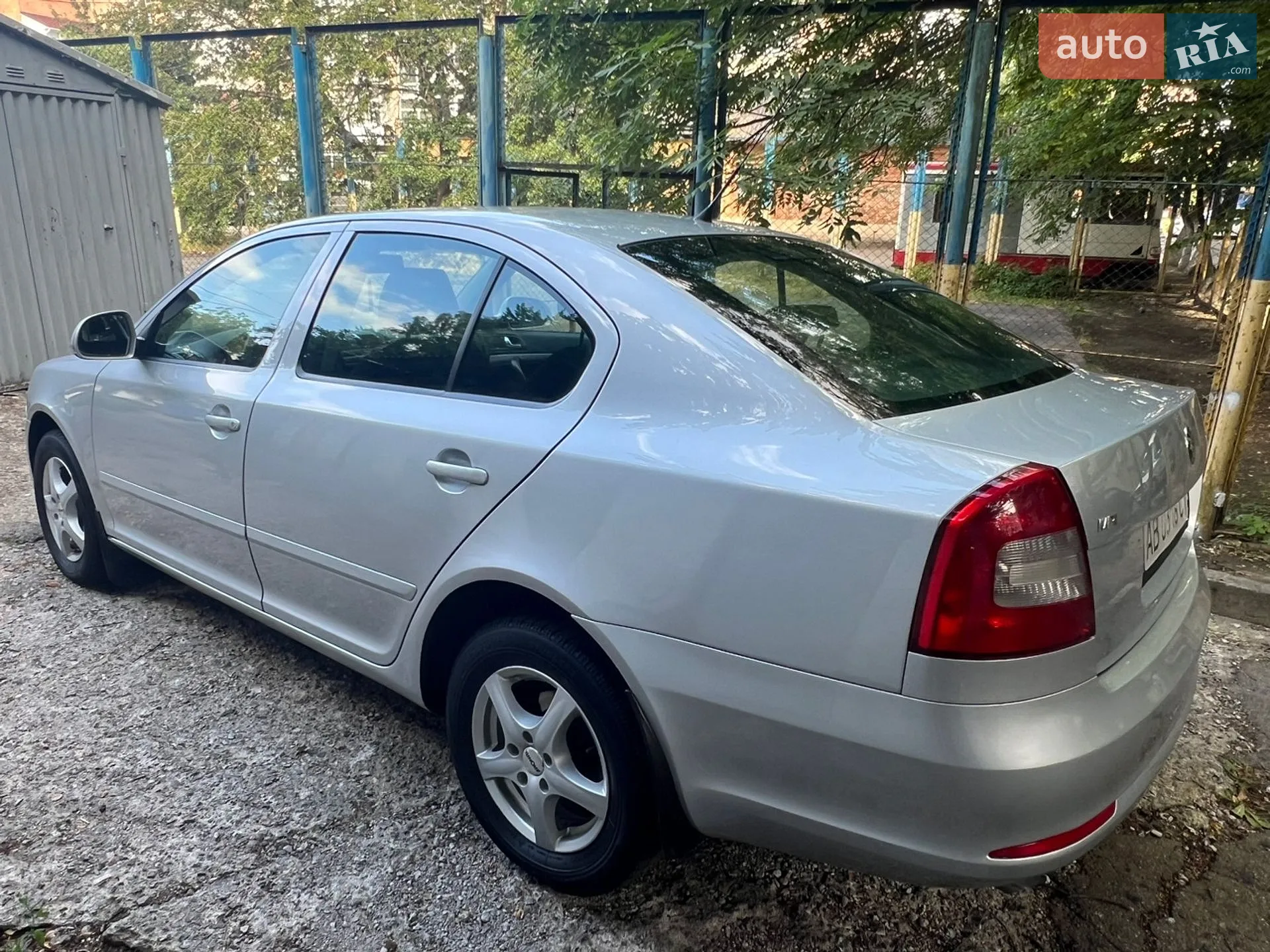 2010 Skoda Octavia - мініатюра 3