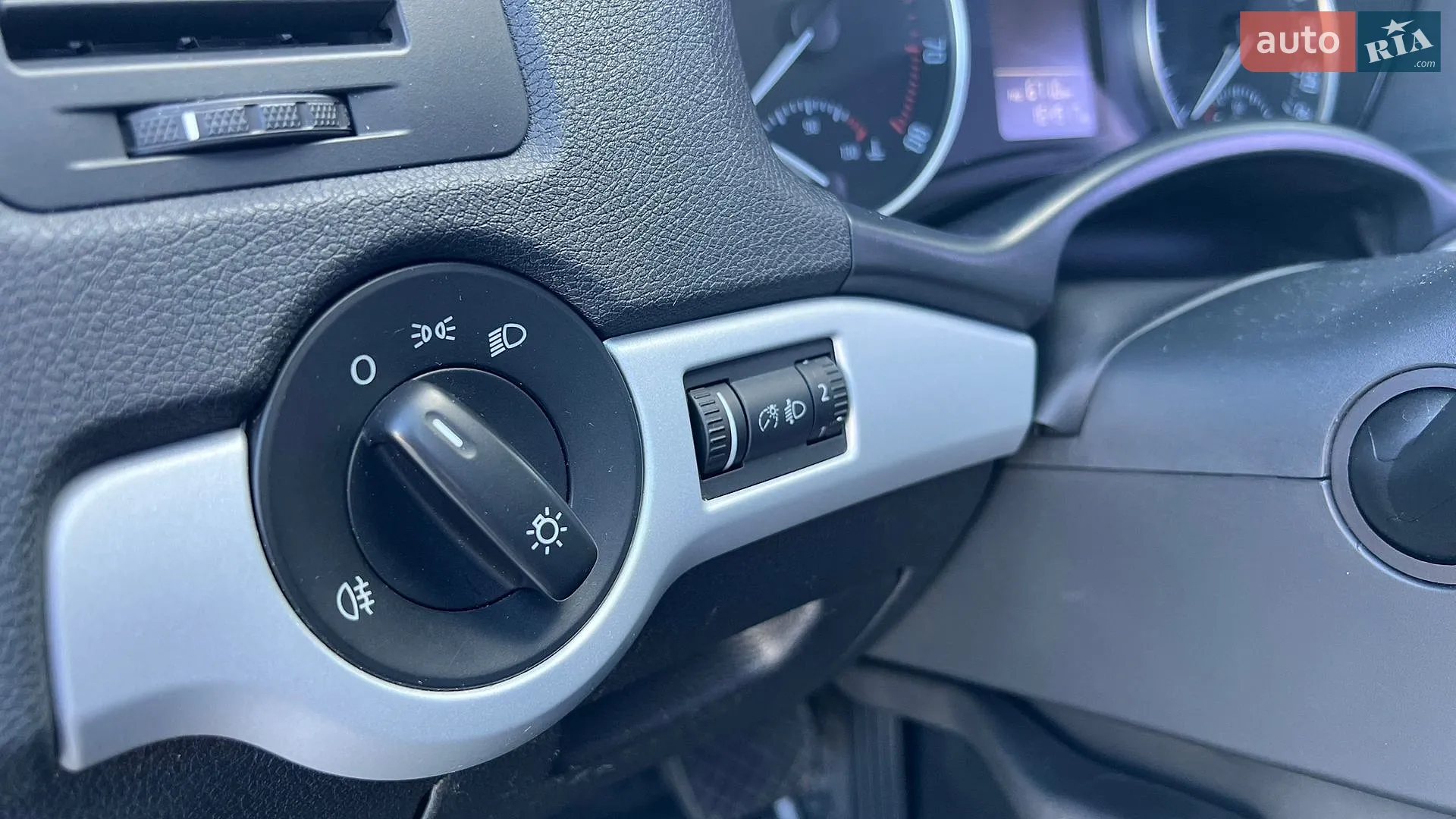 2011 Skoda Octavia - мініатюра 27