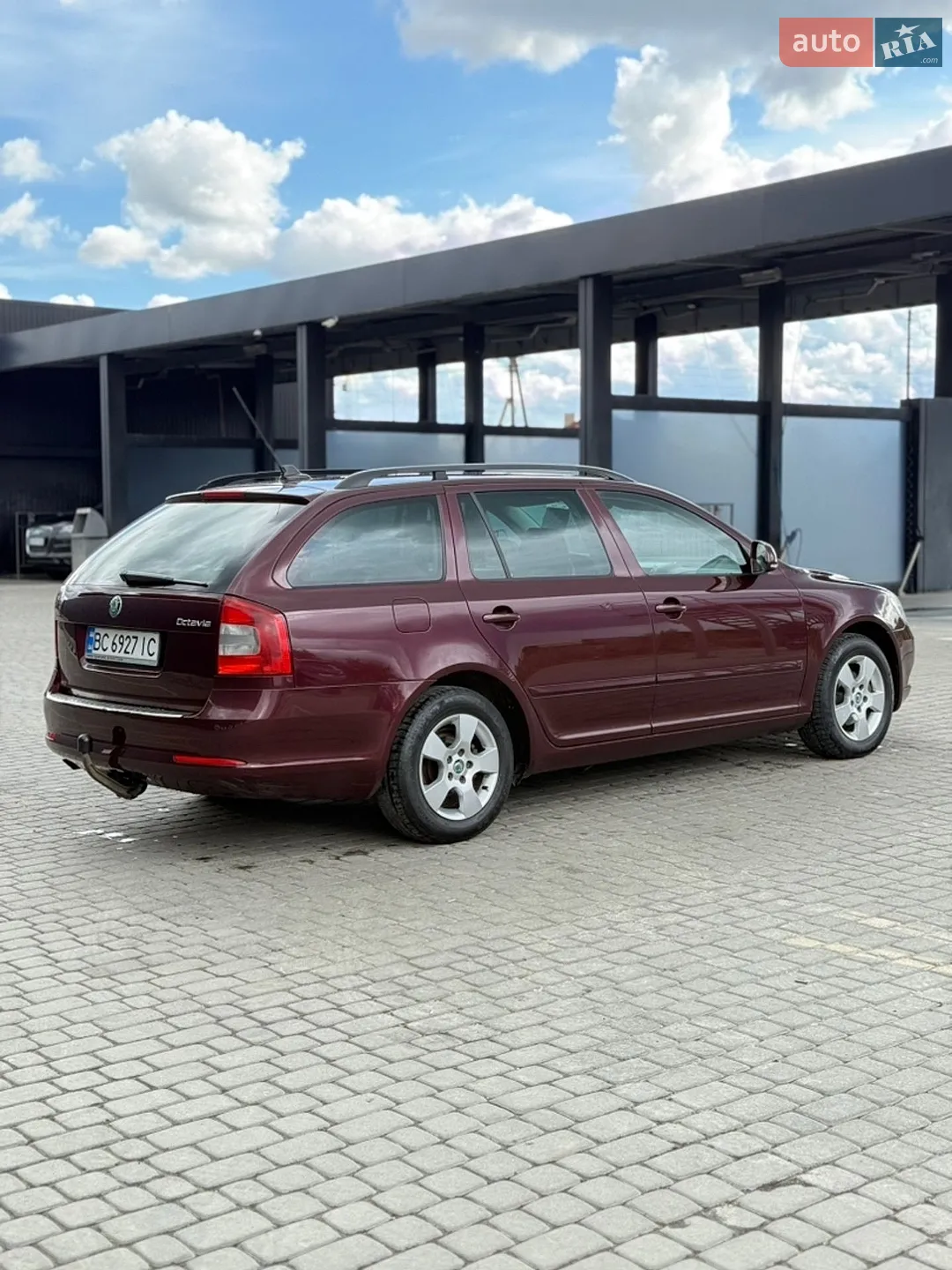 2010 Skoda Octavia - мініатюра 6