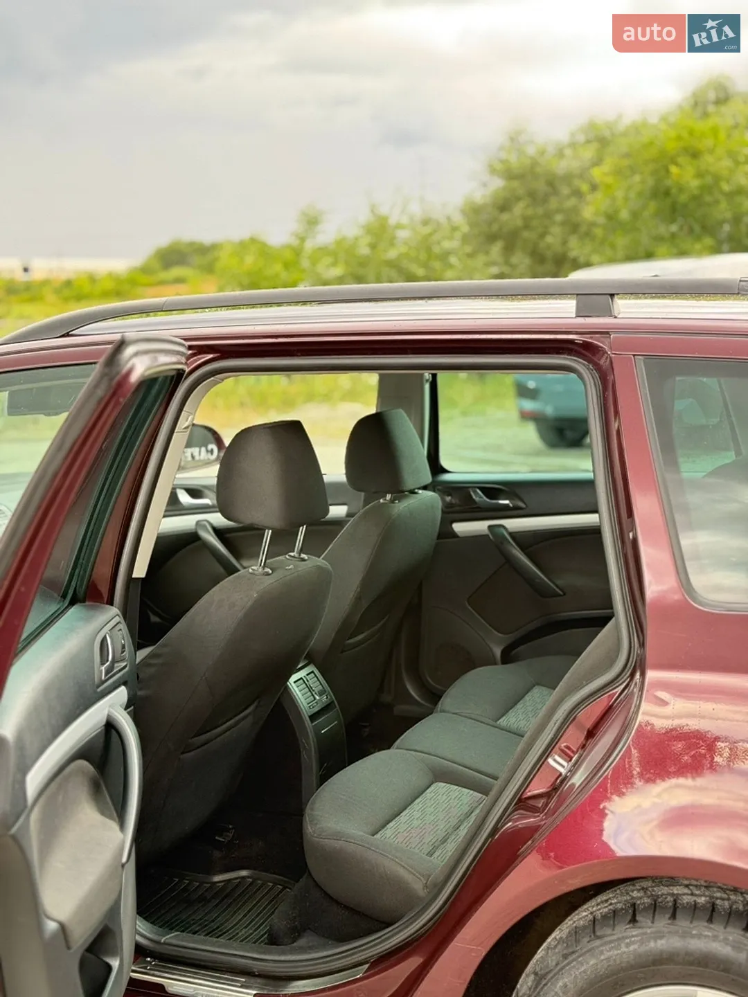 2010 Skoda Octavia - мініатюра 13