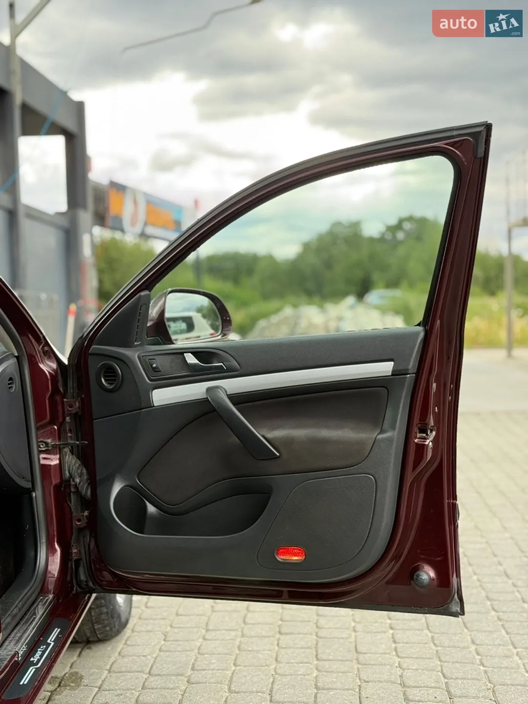2010 Skoda Octavia - мініатюра 18