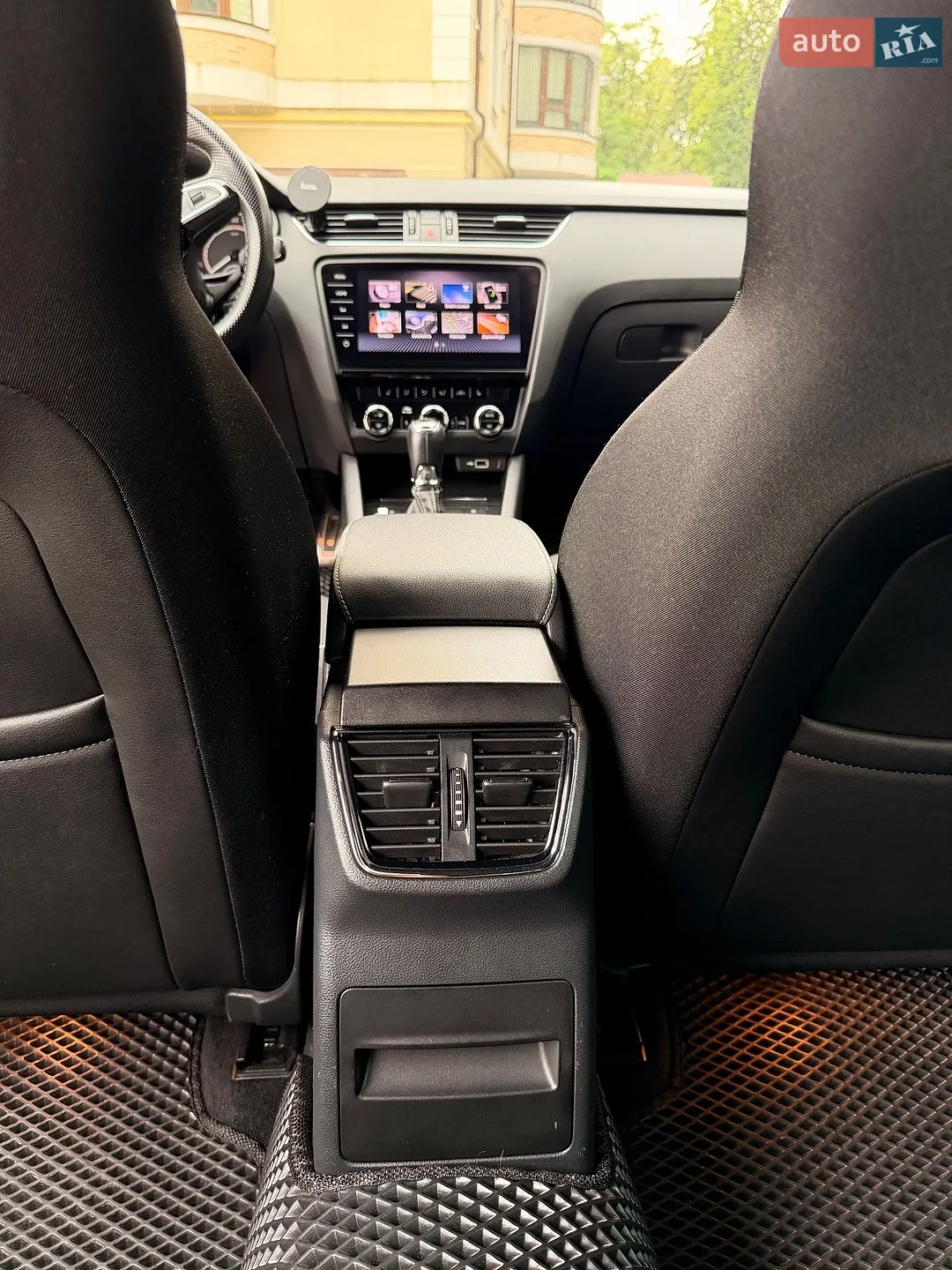 2018 Skoda Octavia - мініатюра 25