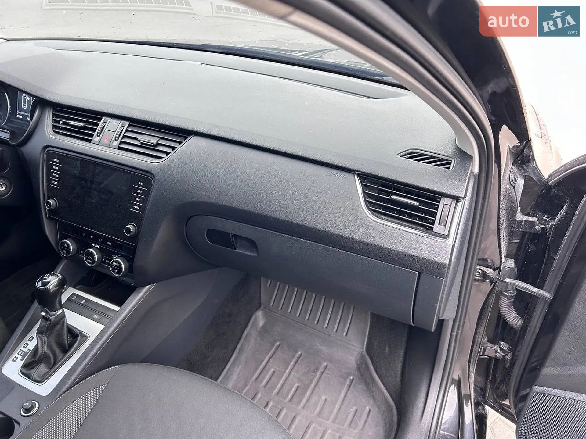 2017 Skoda Octavia - мініатюра 15