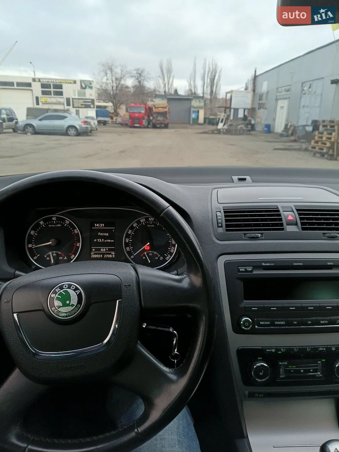 2010 Skoda Octavia - мініатюра 5