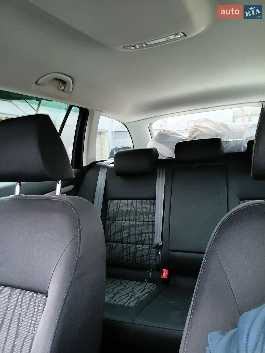 2010 Skoda Octavia - мініатюра 6