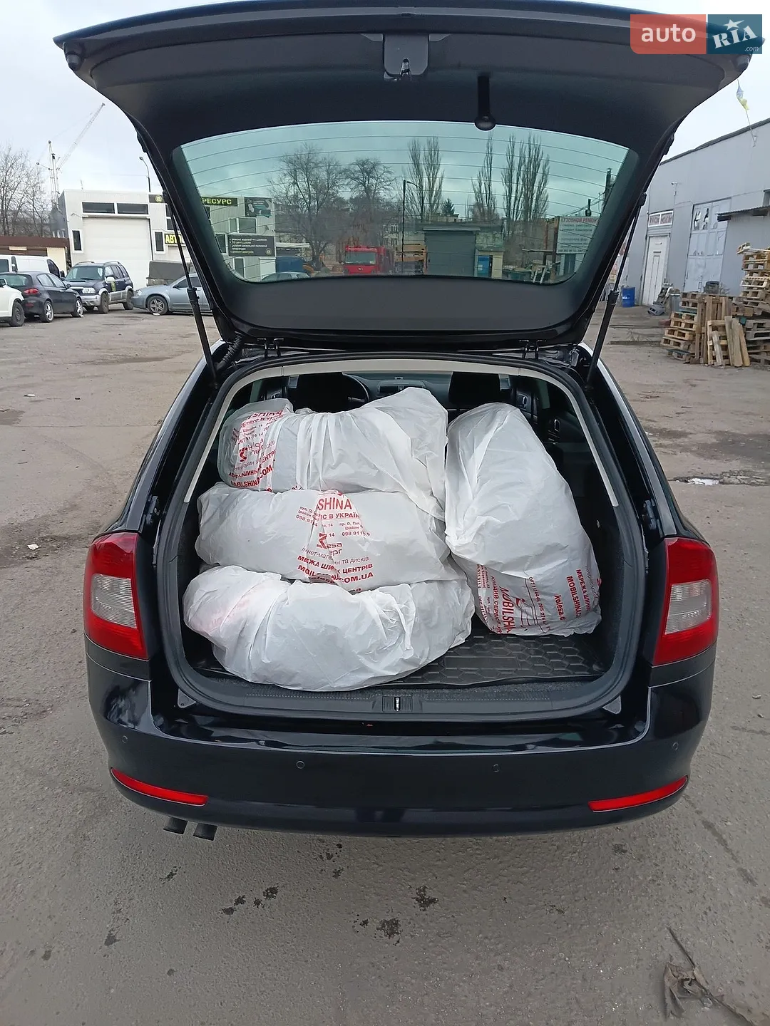 2010 Skoda Octavia - мініатюра 9