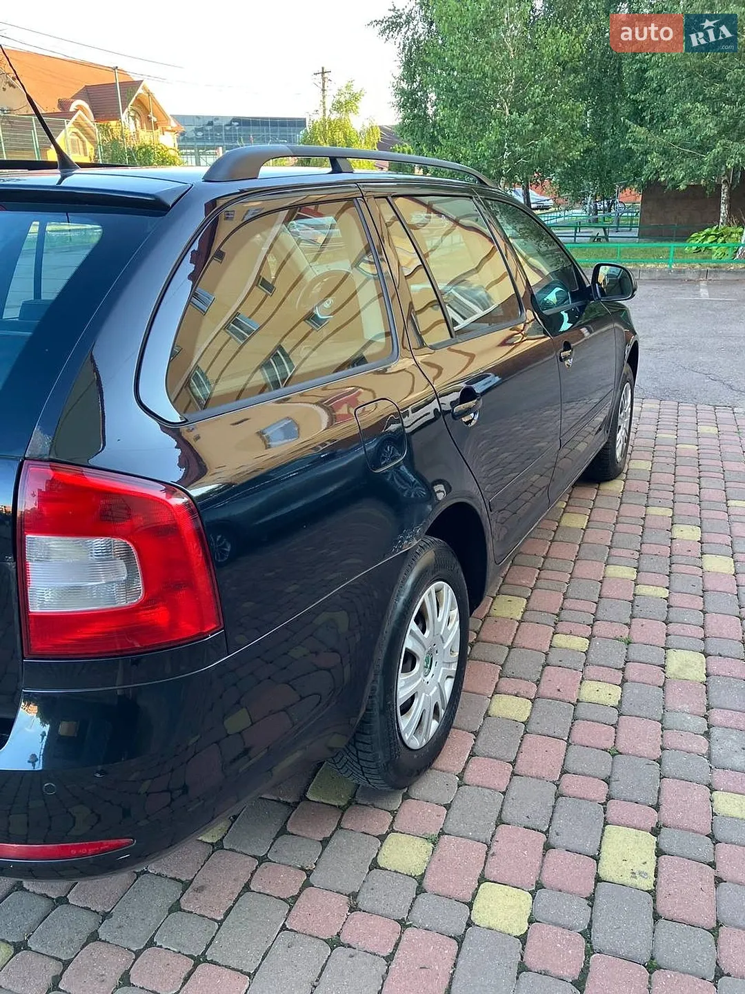 2010 Skoda Octavia - мініатюра 11