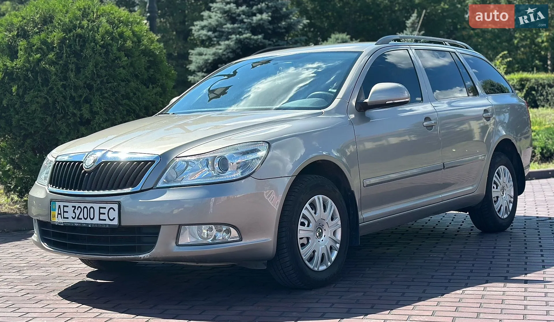 2010 Skoda Octavia - фото 1