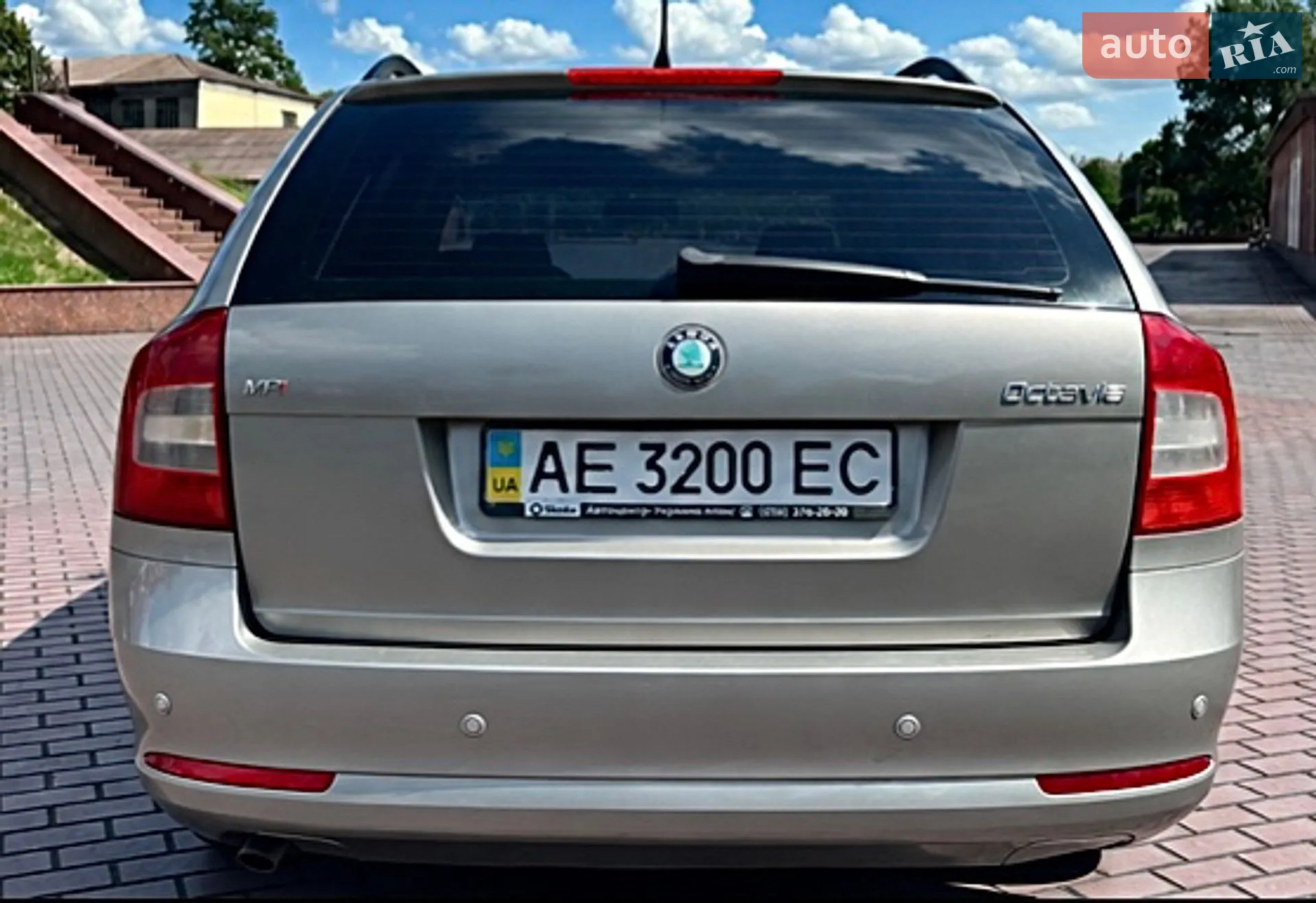 2010 Skoda Octavia - мініатюра 6