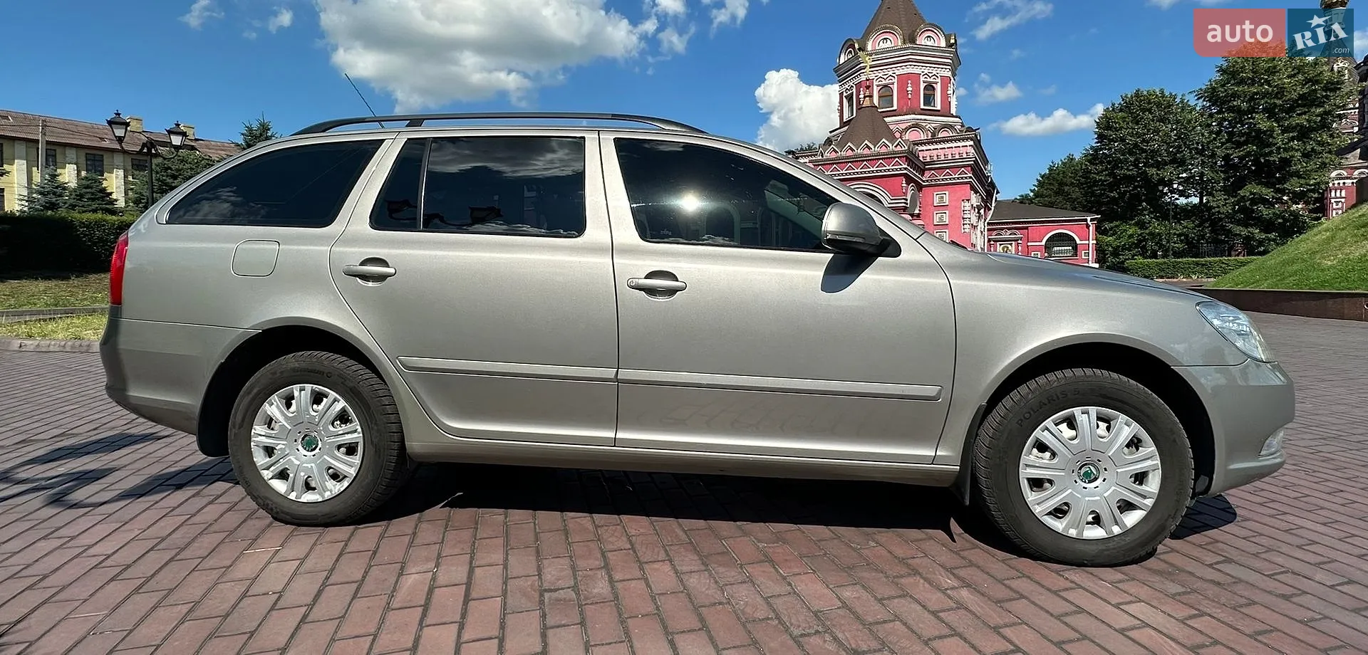 2010 Skoda Octavia - мініатюра 4