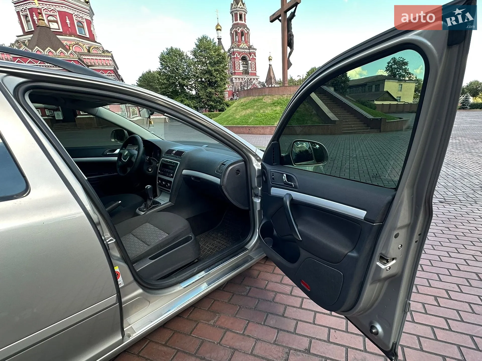 2010 Skoda Octavia - мініатюра 17