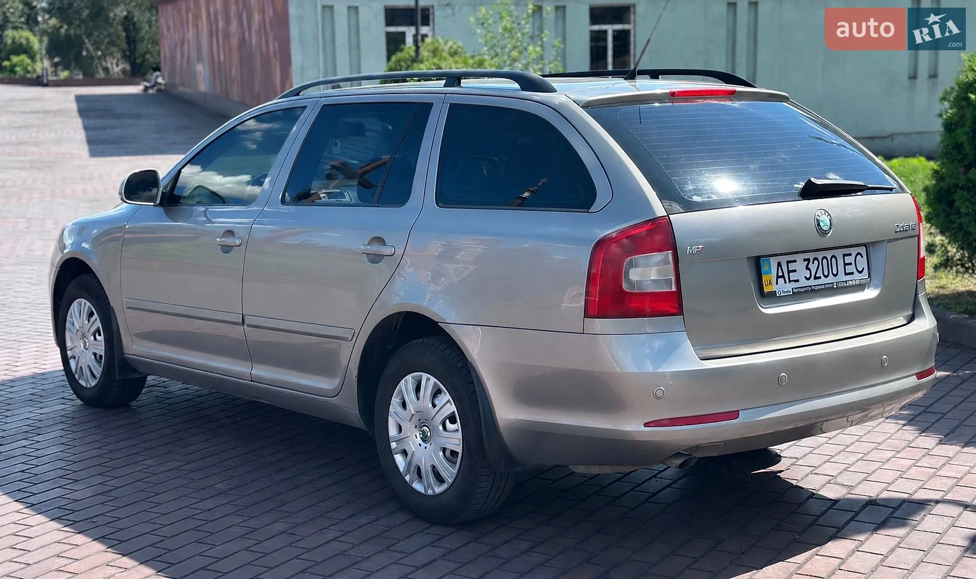 2010 Skoda Octavia - мініатюра 7