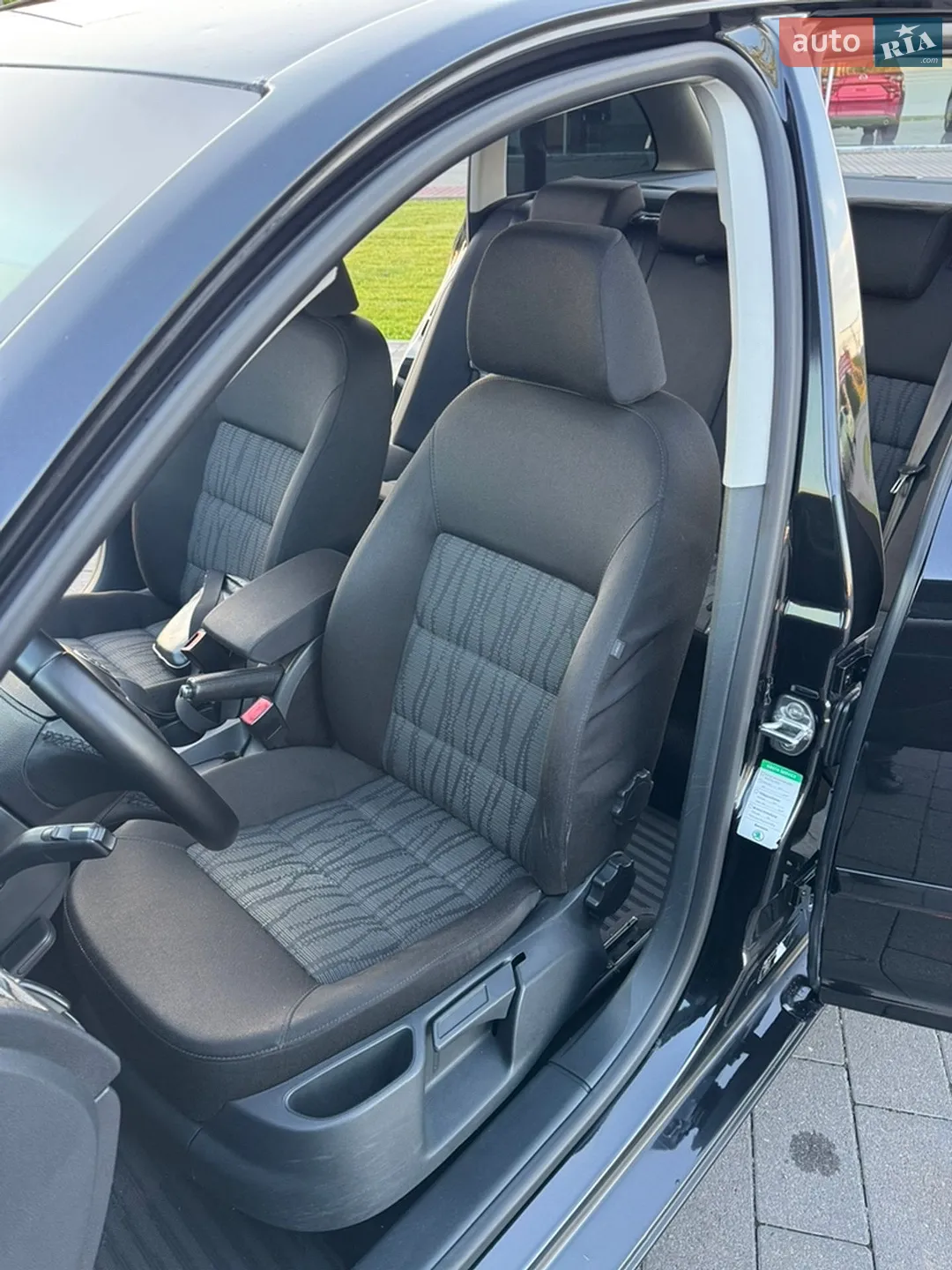 2011 Skoda Octavia - мініатюра 20