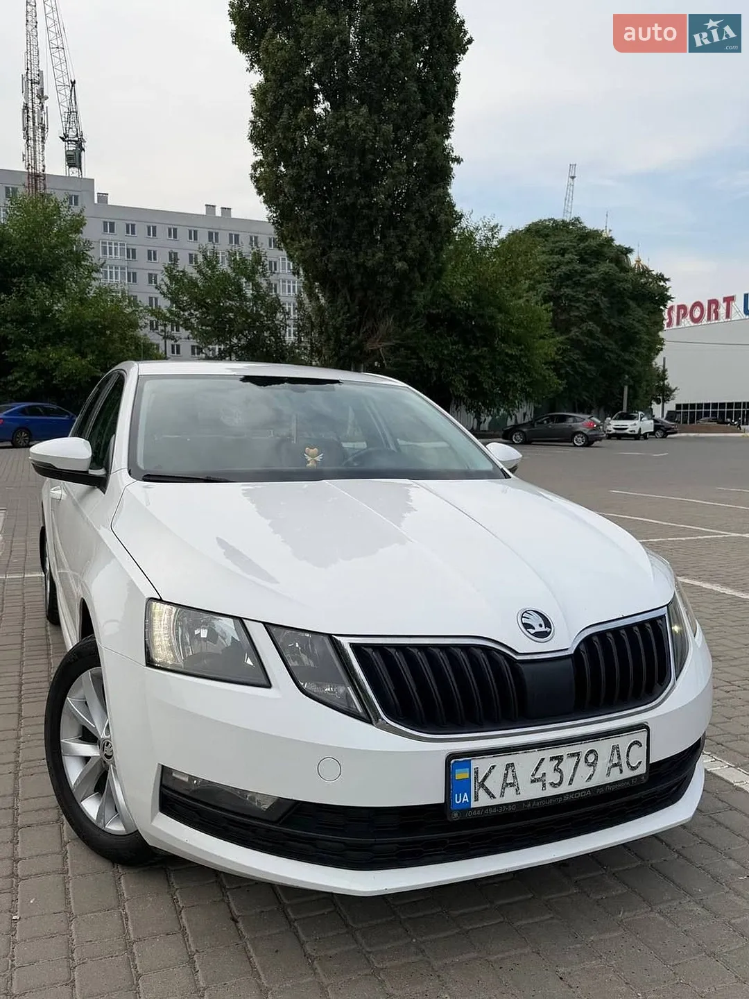 Skoda Octavia 2010 VIN TMBDT21Z1B8010350 фото оголошення 12 з 18