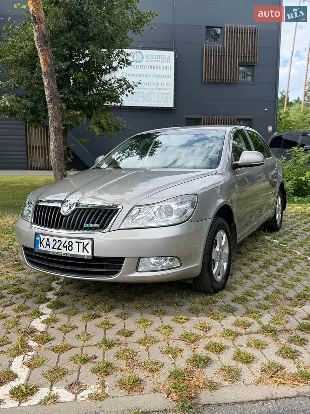 2010 Skoda Octavia - мініатюра 3