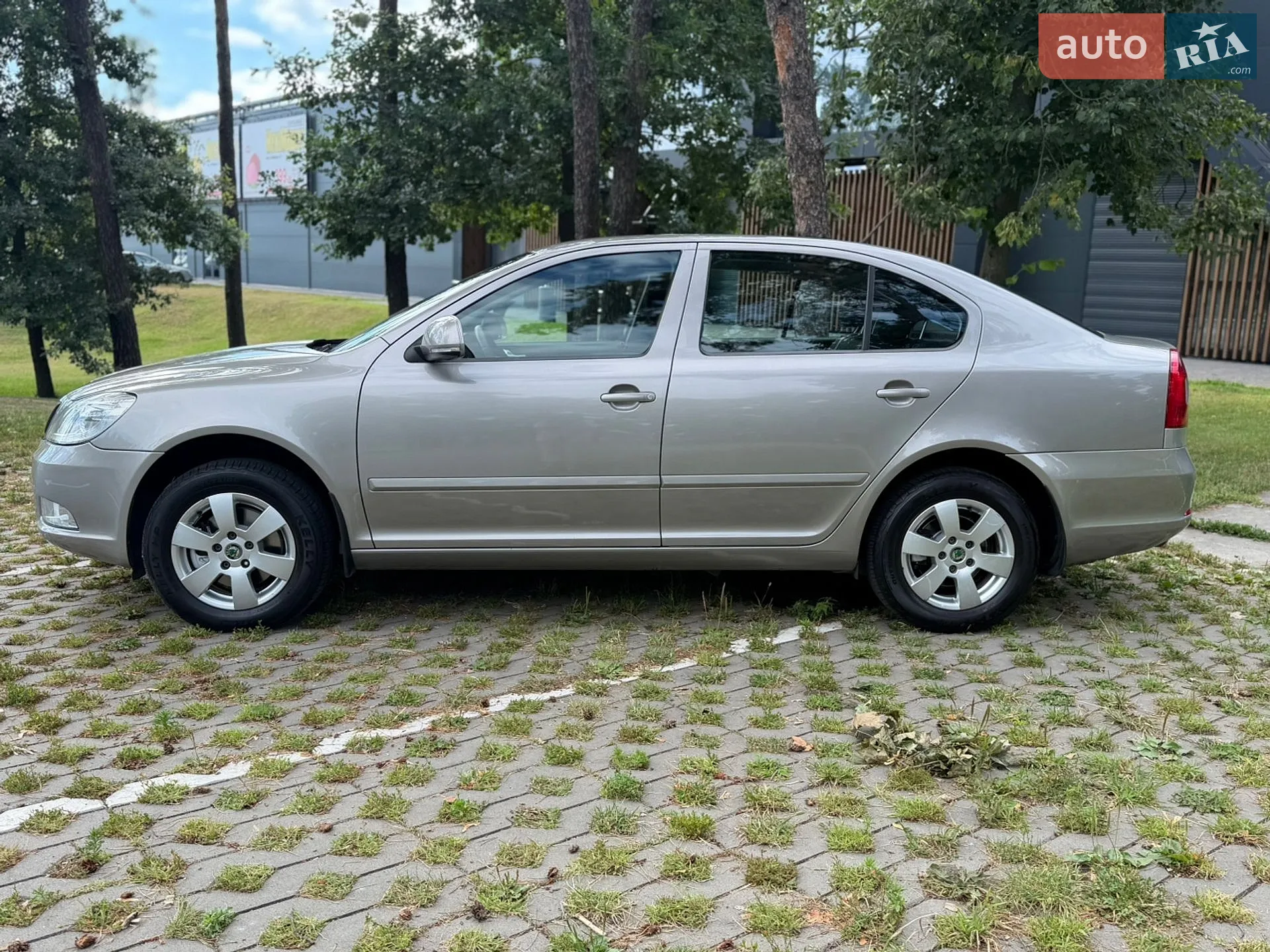 2010 Skoda Octavia - мініатюра 6