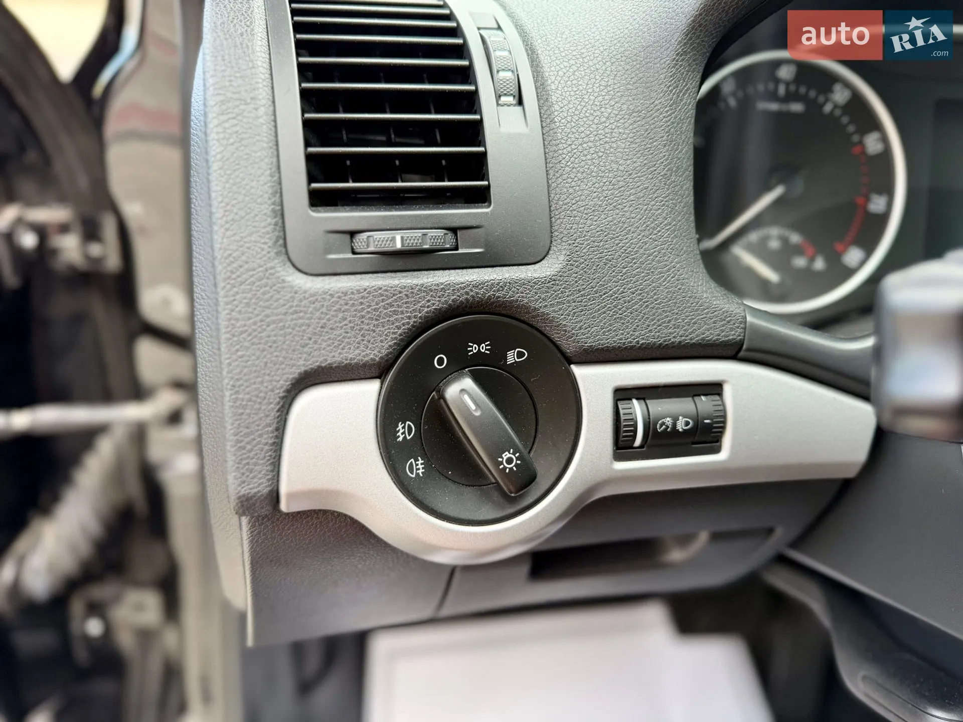 2012 Skoda Octavia - мініатюра 44