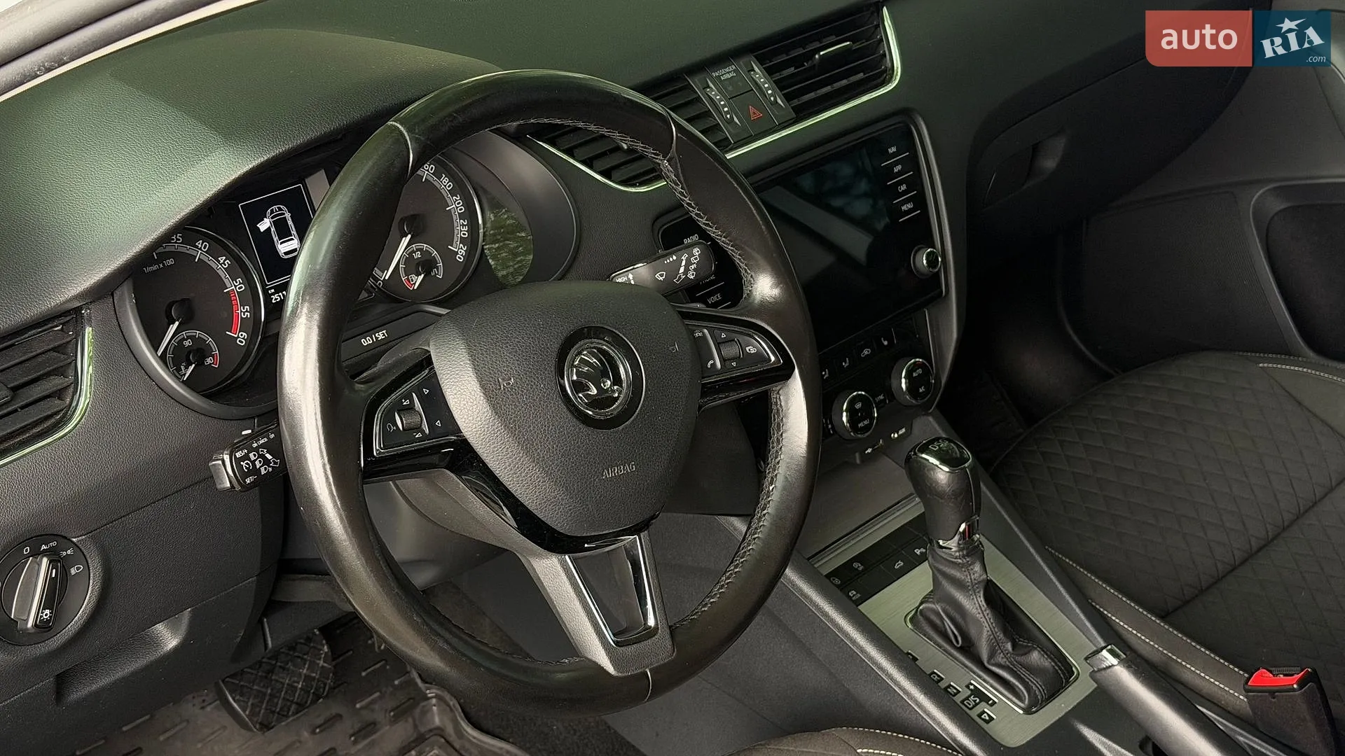 2017 Skoda Octavia - мініатюра 28