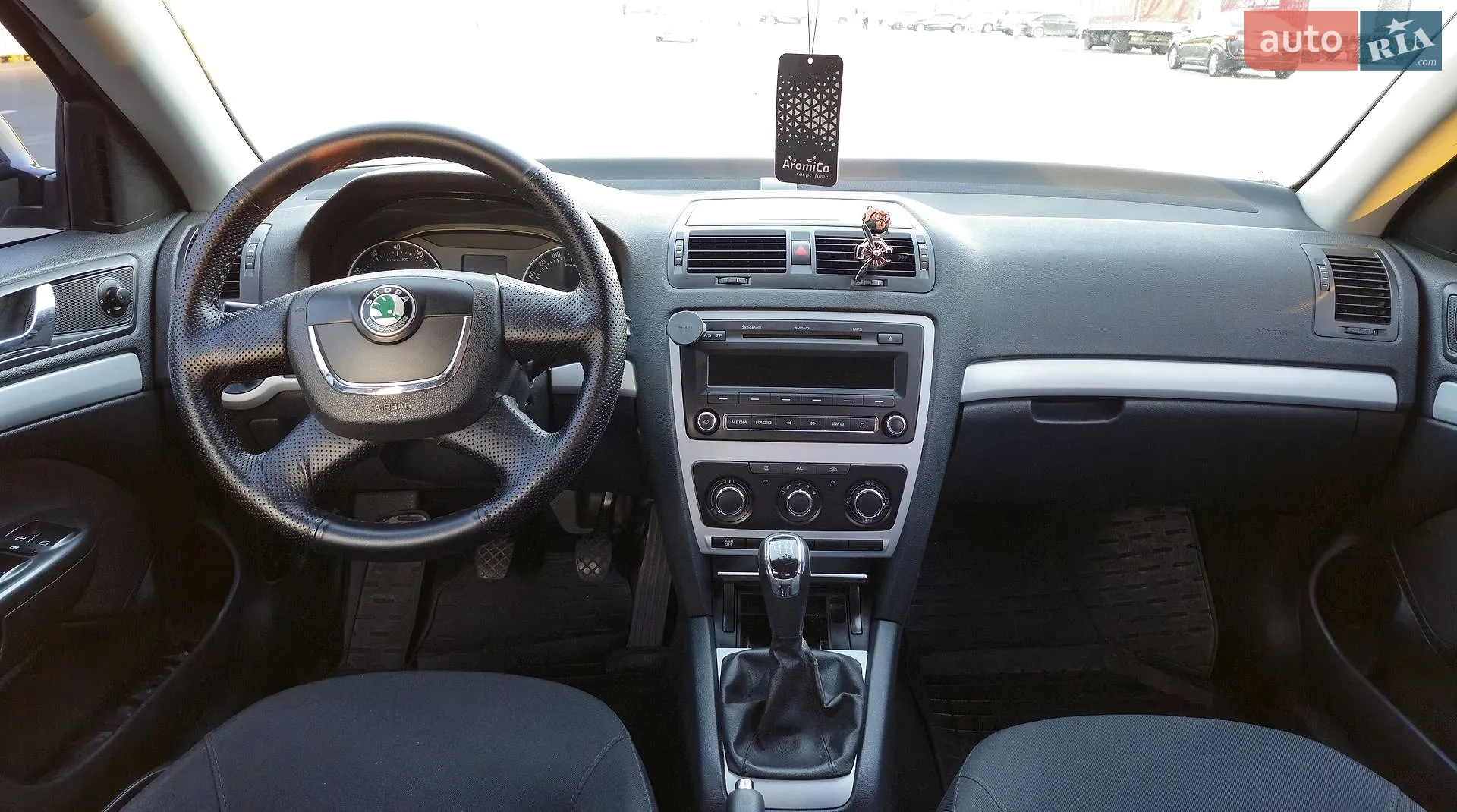 2011 Skoda Octavia - мініатюра 9