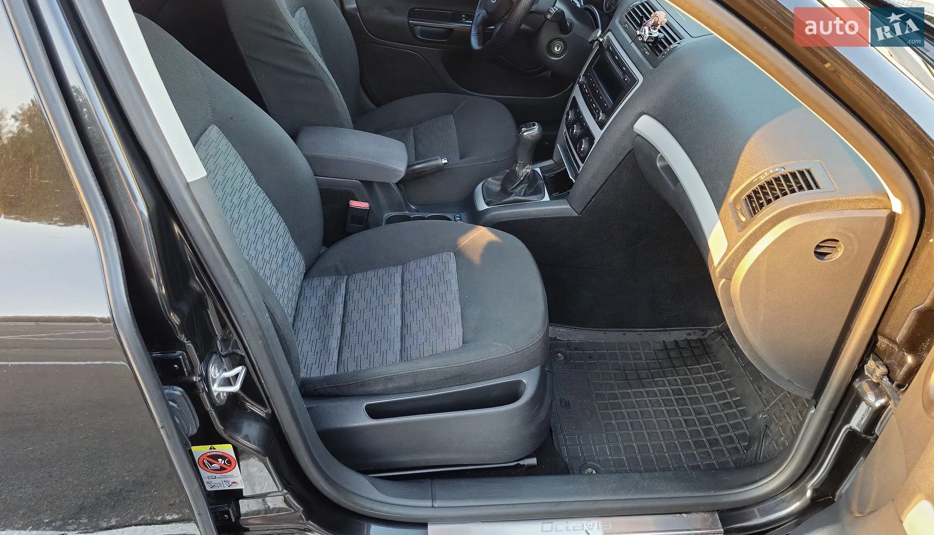2011 Skoda Octavia - мініатюра 12