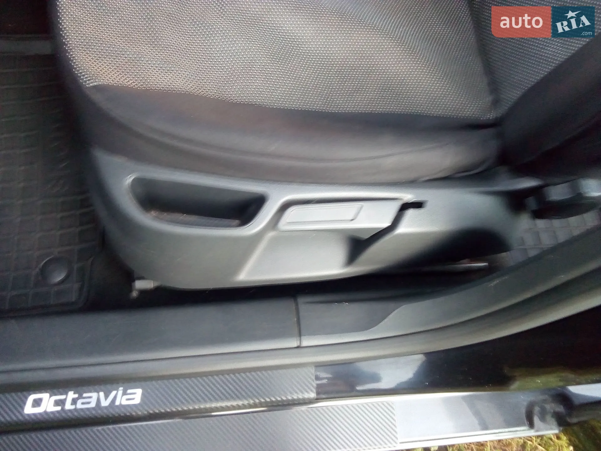2011 Skoda Octavia - мініатюра 18